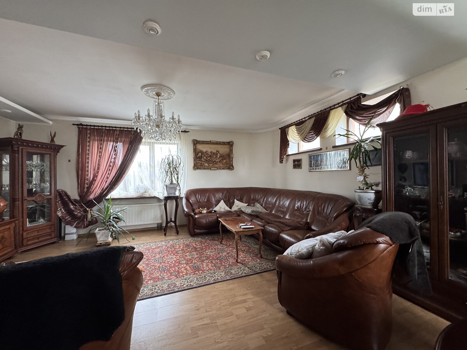 двоповерховий будинок з гаражем, 270 кв. м, цегла. Продаж у Маковищі фото 1 двоповерховий будинок з гаражем, 270 кв. м, цегла. Продаж у Маковищі фото 1