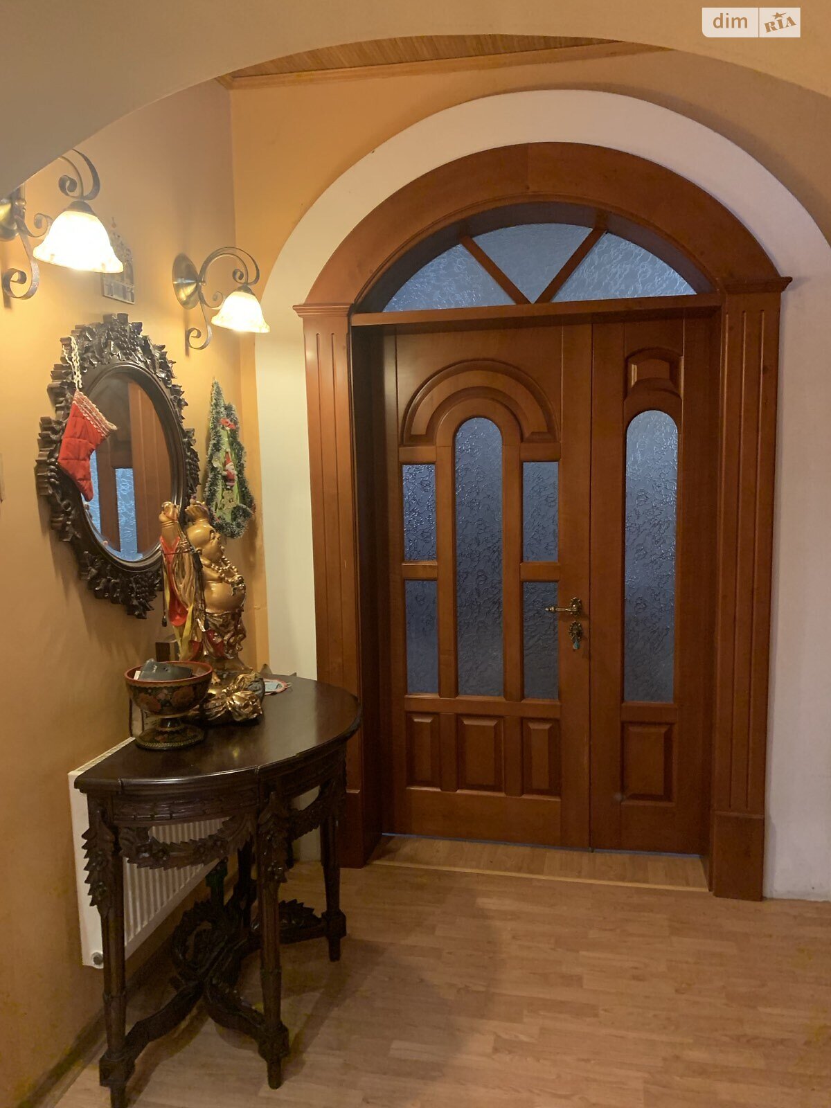 трехэтажный дом с верандой, 270 кв. м, кирпич. Продажа в Маковище фото 1 трехэтажный дом с верандой, 270 кв. м, кирпич. Продажа в Маковище фото 1