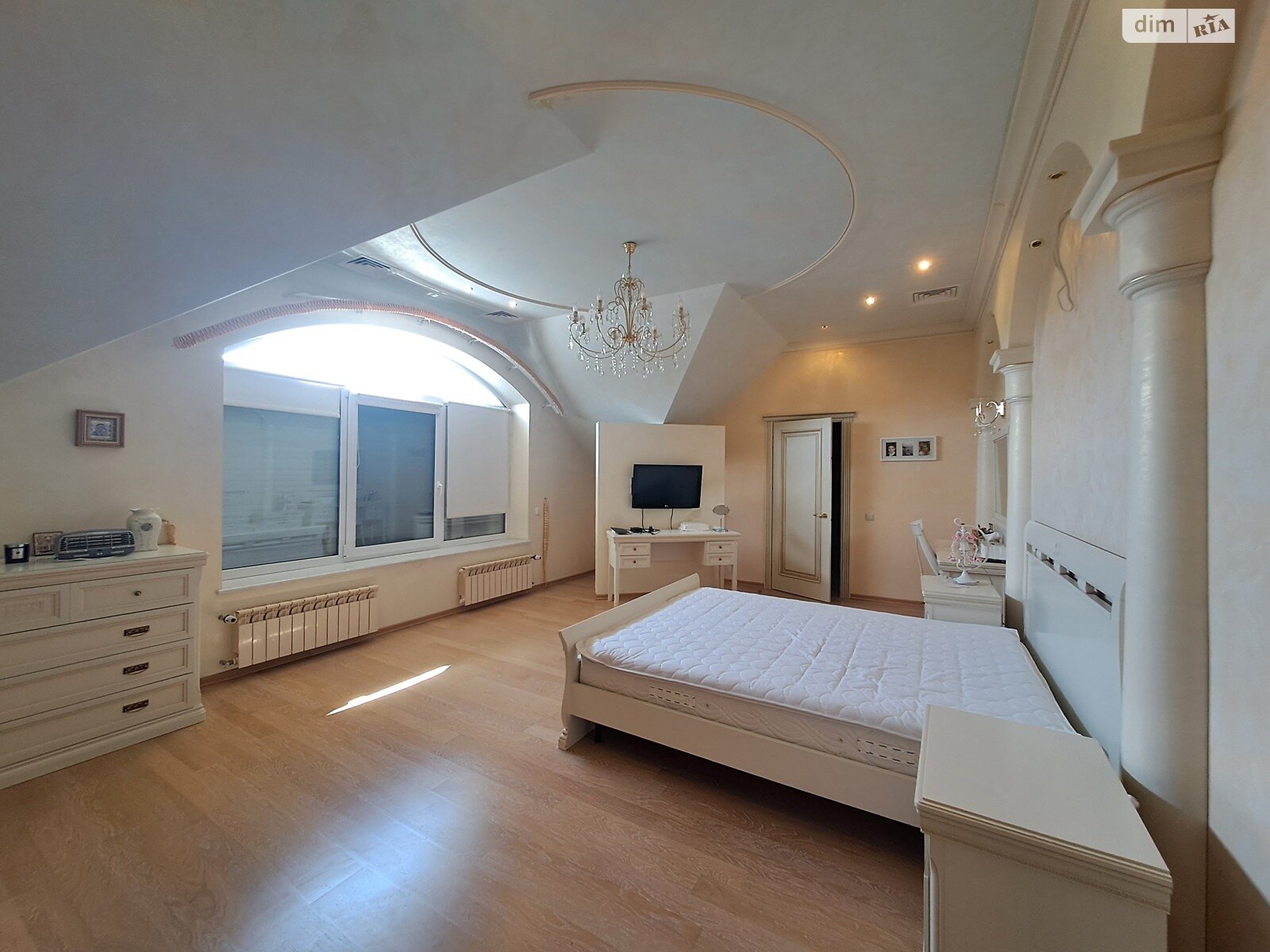двухэтажный дом, 354 кв. м, кирпич. Продажа в Малой Александровке фото 1 двухэтажный дом, 354 кв. м, кирпич. Продажа в Малой Александровке фото 1