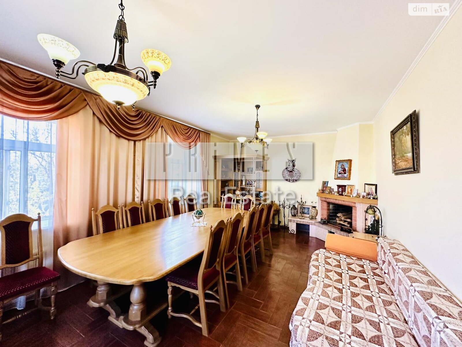 трехэтажный дом с верандой, 302.5 кв. м, кирпич. Продажа в Малой Александровке фото 1 трехэтажный дом с верандой, 302.5 кв. м, кирпич. Продажа в Малой Александровке фото 1