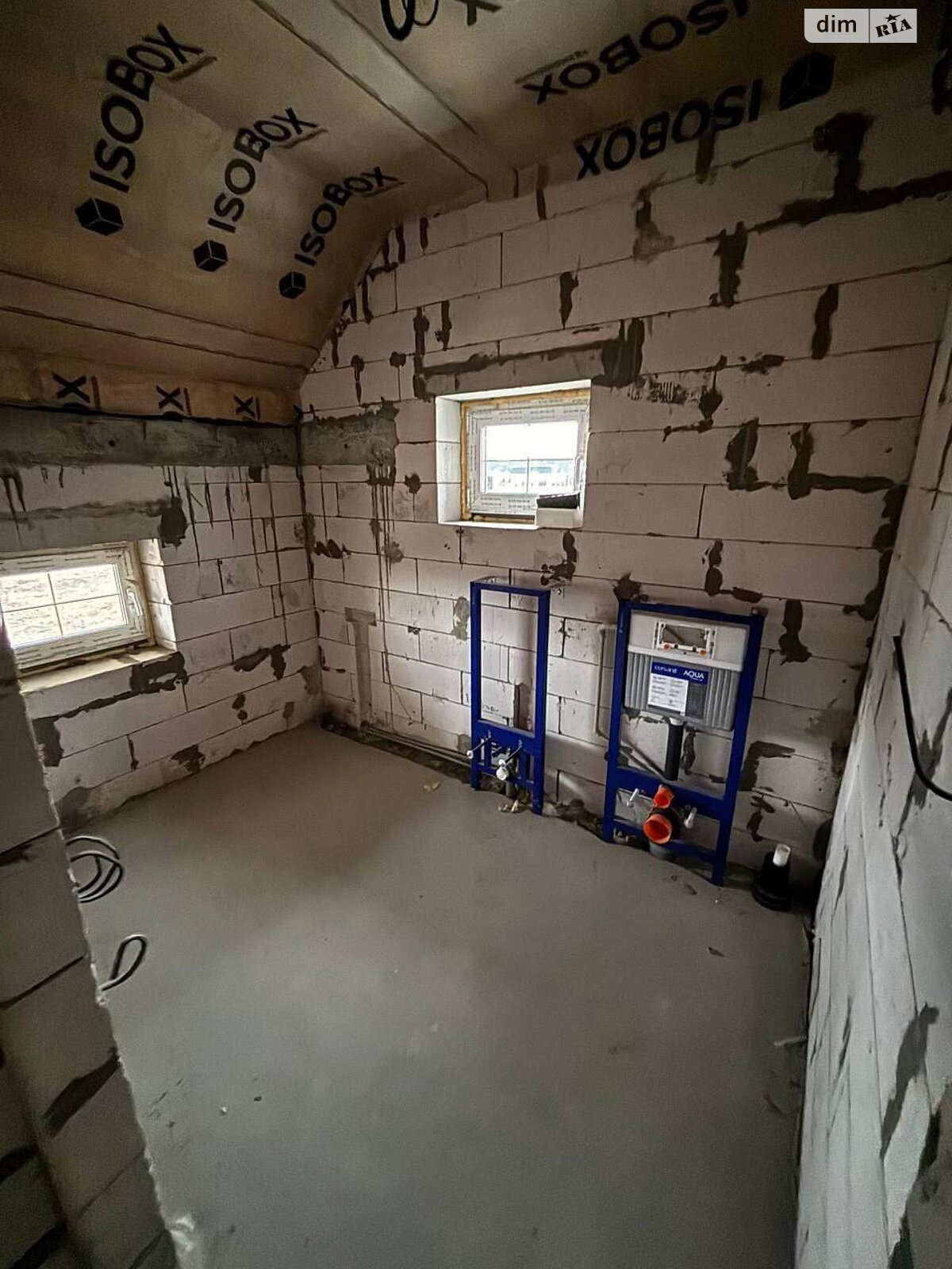 трехэтажный дом с отоплением, 179.5 кв. м, газобетон. Продажа в Малой Александровке фото 1 трехэтажный дом с отоплением, 179.5 кв. м, газобетон. Продажа в Малой Александровке фото 1