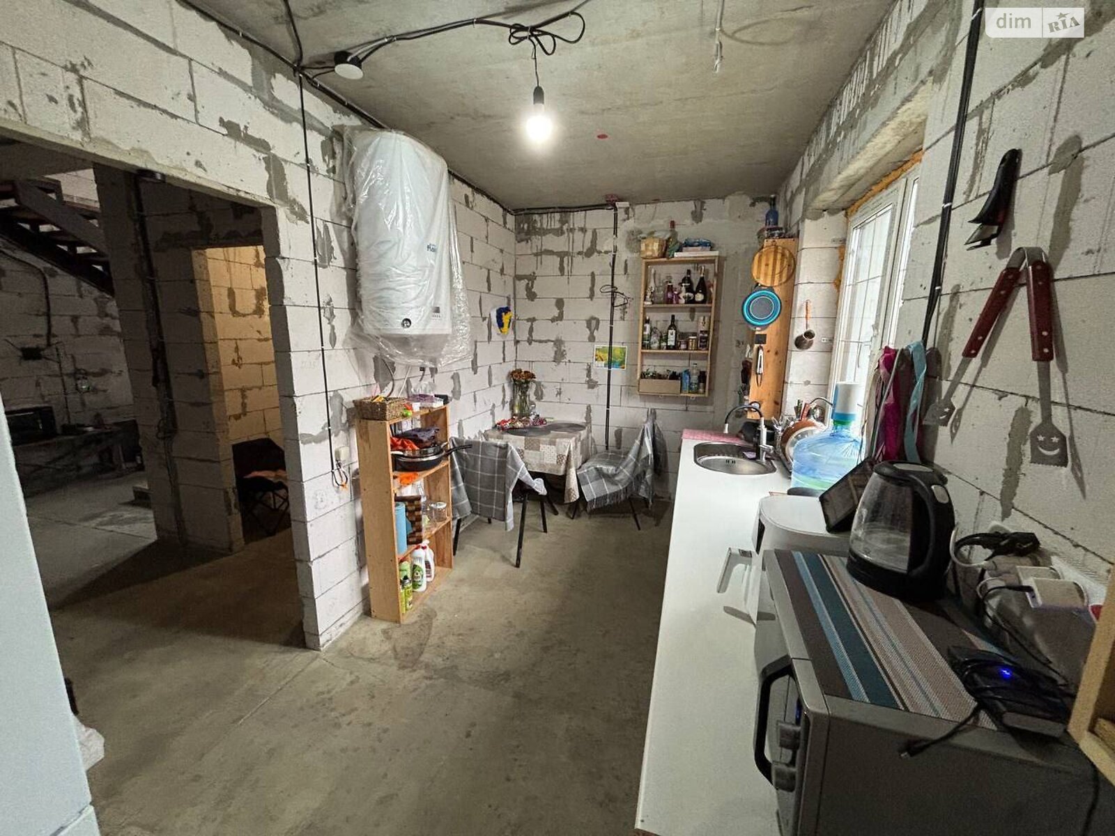 трехэтажный дом с отоплением, 179.5 кв. м, газобетон. Продажа в Малой Александровке фото 1 трехэтажный дом с отоплением, 179.5 кв. м, газобетон. Продажа в Малой Александровке фото 1
