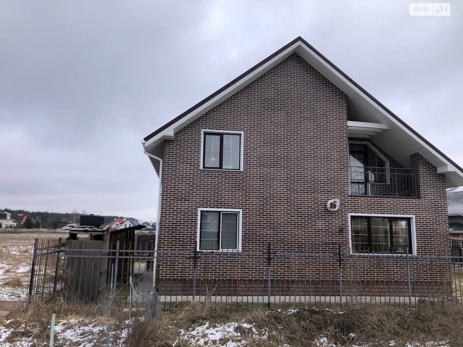 трехэтажный дом с отоплением, 179.5 кв. м, газобетон. Продажа в Малой Александровке фото 1 трехэтажный дом с отоплением, 179.5 кв. м, газобетон. Продажа в Малой Александровке фото 1