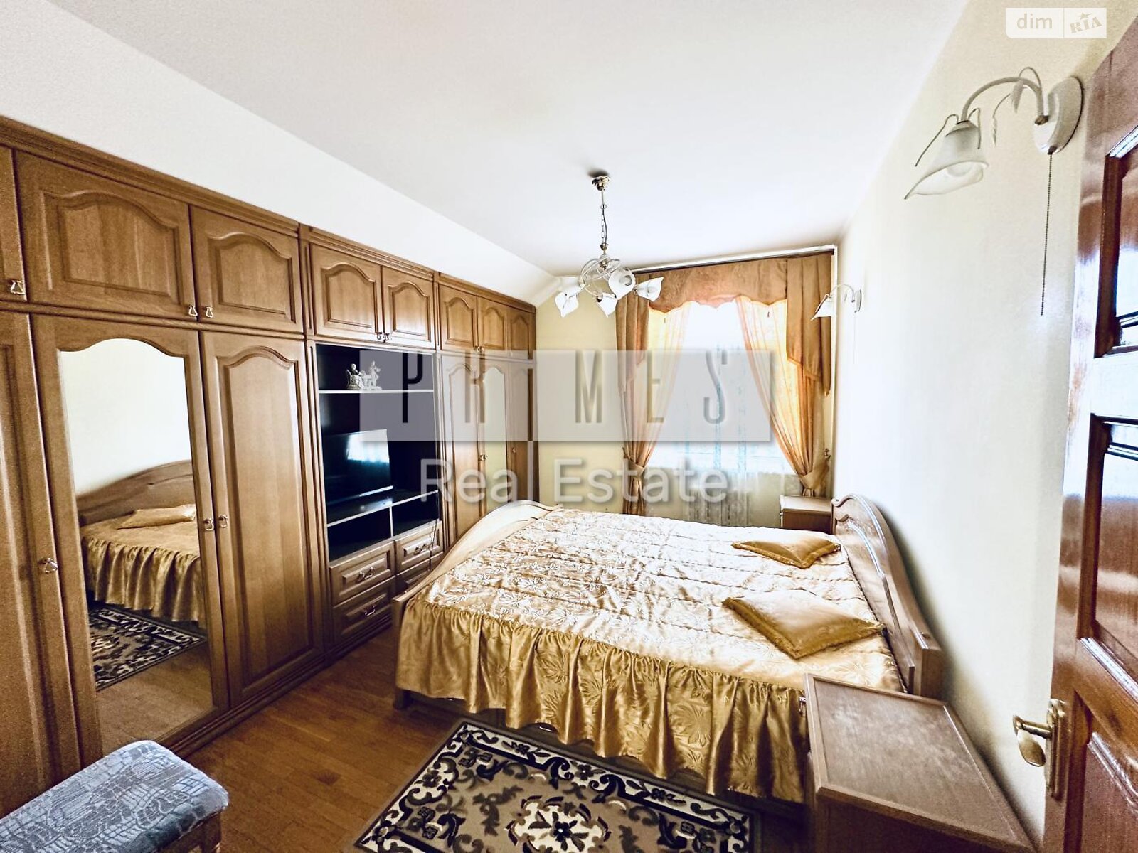 двухэтажный дом с верандой, 302.5 кв. м, монолитно-блочный. Продажа в Малой Александровке фото 1 двухэтажный дом с верандой, 302.5 кв. м, монолитно-блочный. Продажа в Малой Александровке фото 1