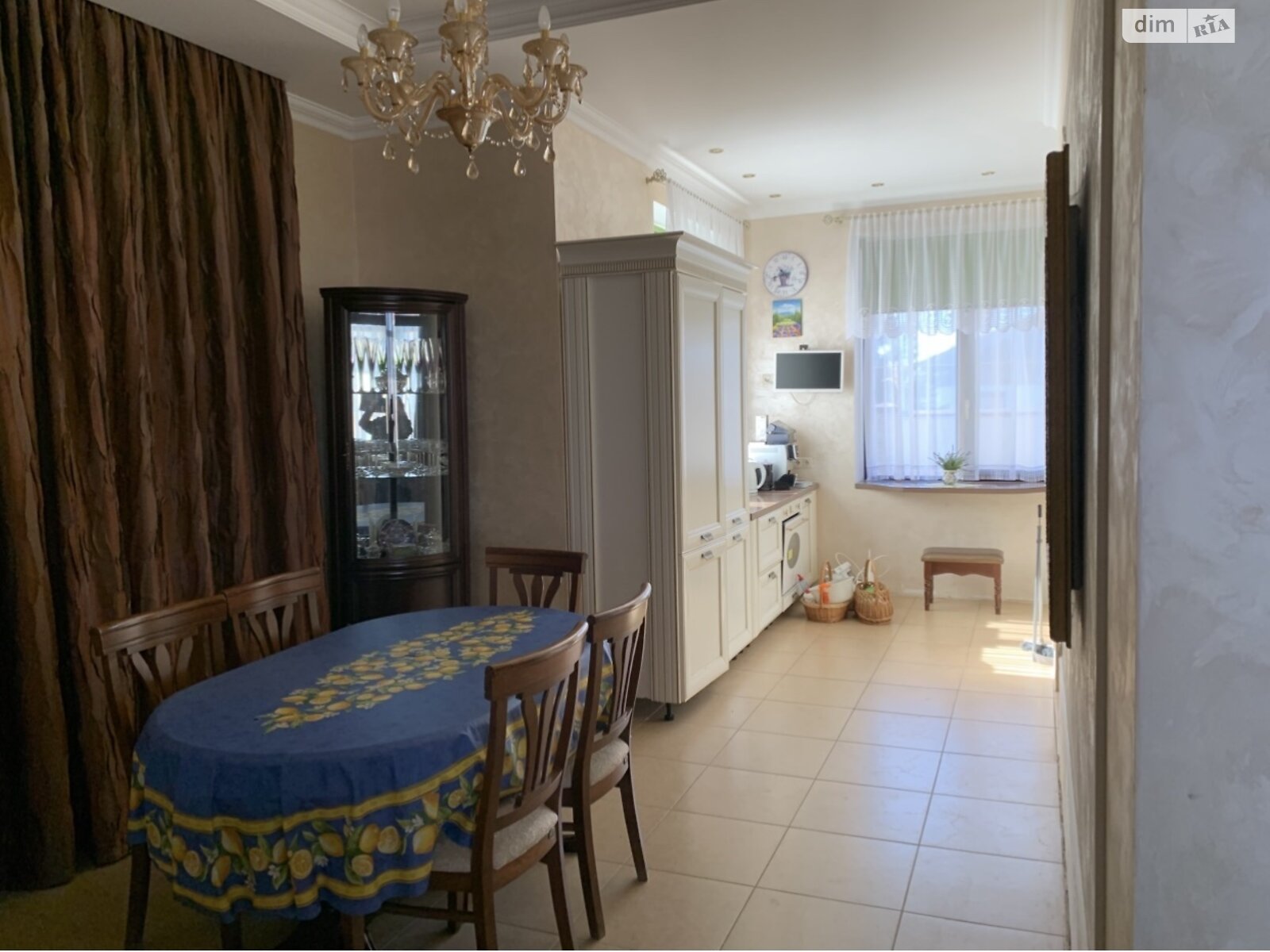 двоповерховий будинок з гаражем, 265.8 кв. м, цегла. Продаж в Малій Данилівці фото 1 двоповерховий будинок з гаражем, 265.8 кв. м, цегла. Продаж в Малій Данилівці фото 1