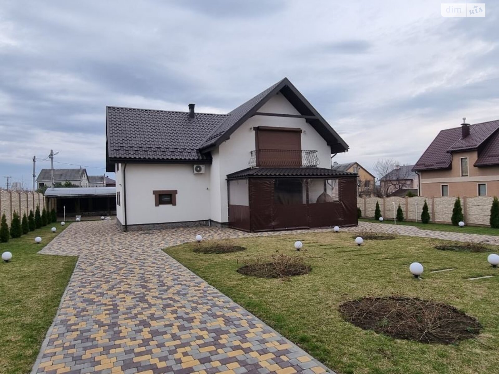 двухэтажный дом с верандой, 200 кв. м, кирпич. Продажа в Малой Даниловке фото 1 двухэтажный дом с верандой, 200 кв. м, кирпич. Продажа в Малой Даниловке фото 1