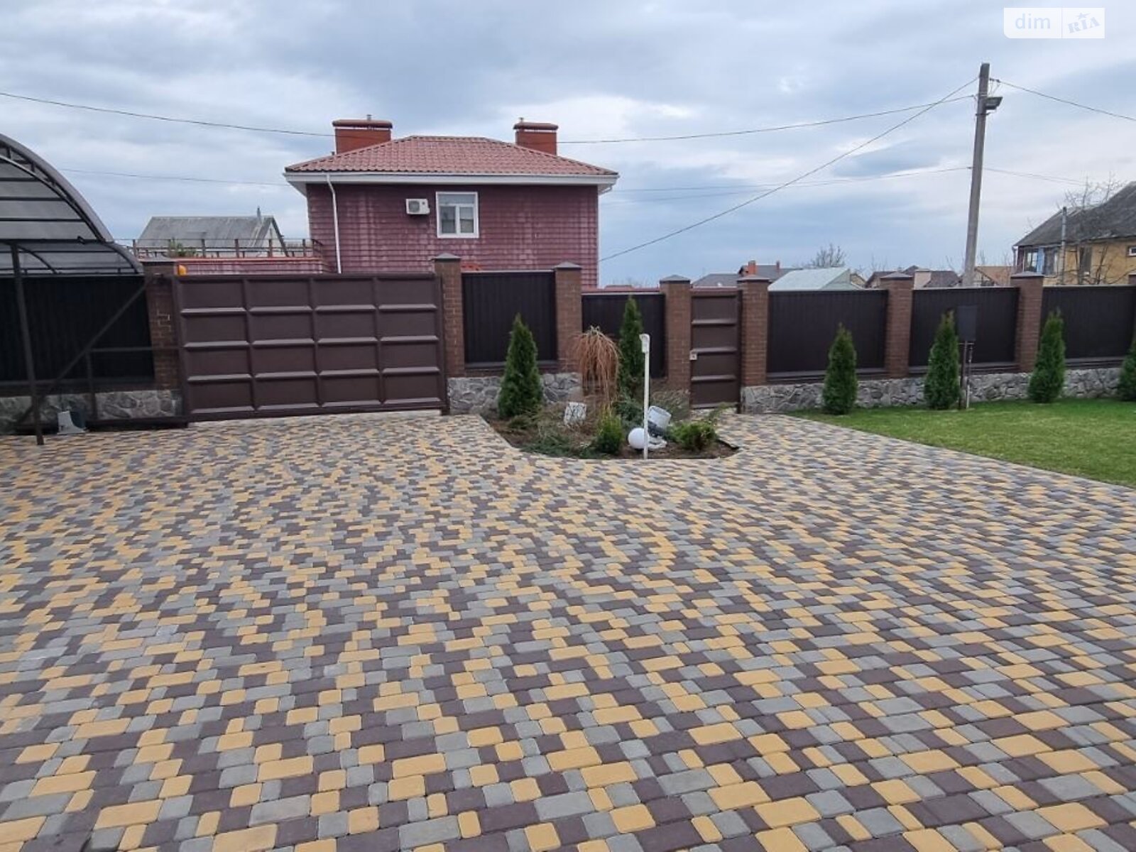 двухэтажный дом с верандой, 200 кв. м, кирпич. Продажа в Малой Даниловке фото 1 двухэтажный дом с верандой, 200 кв. м, кирпич. Продажа в Малой Даниловке фото 1