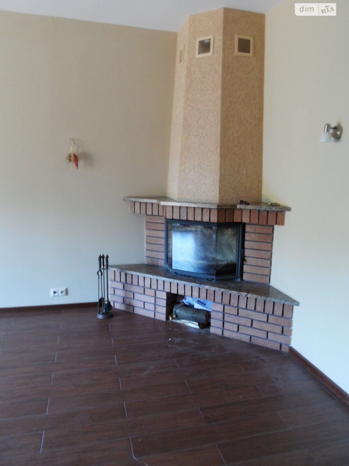 двоповерховий будинок з гаражем, 300 кв. м, кирпич. Продаж у Малютянці фото 1