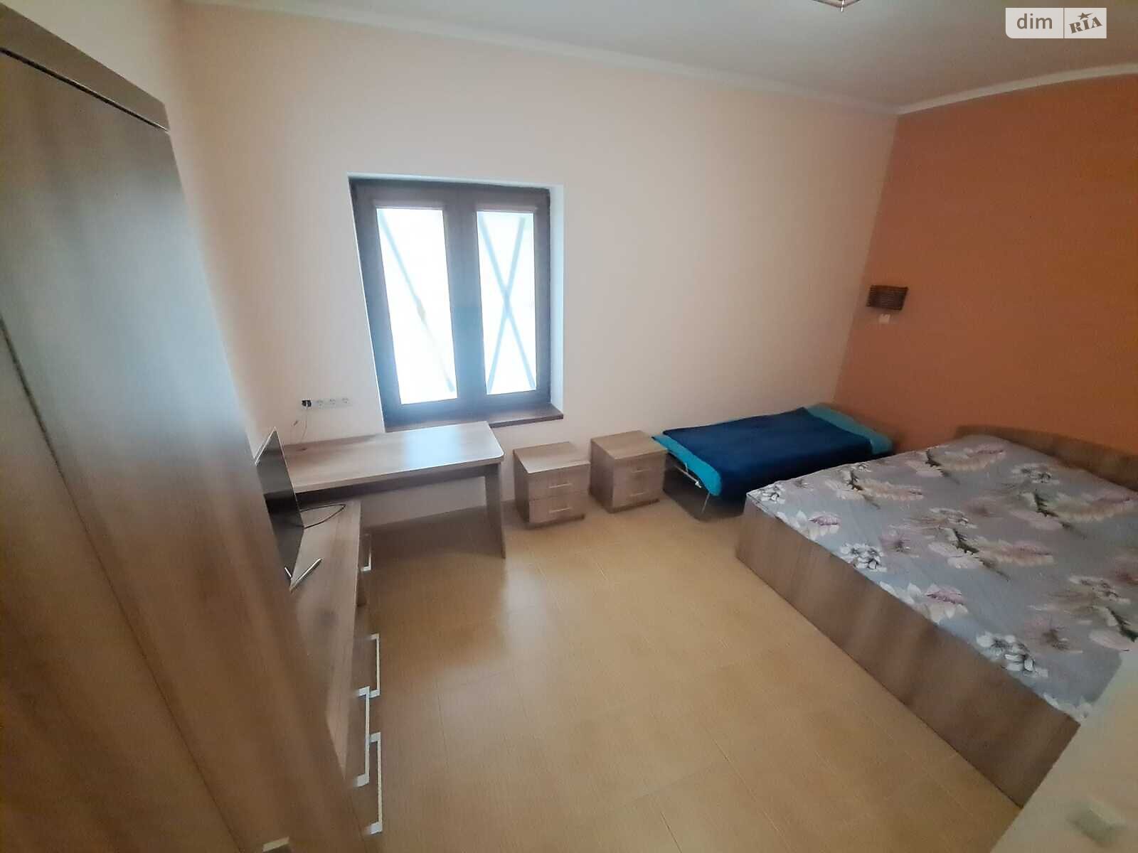 четырехэтажный дом с гаражом, 770 кв. м, кирпич. Продажа в Малютянке фото 1