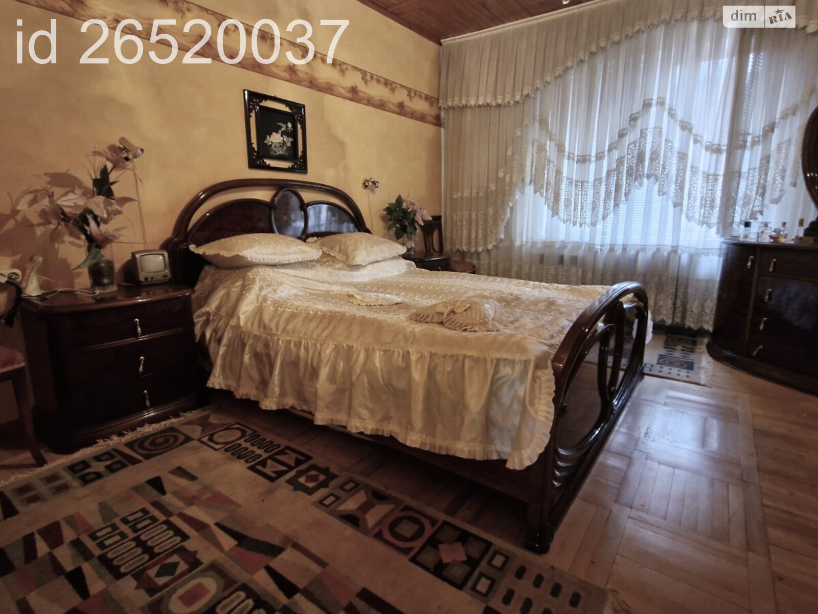 двухэтажный дом с гаражом, 340 кв. м, кирпич. Продажа в Малютянке фото 1