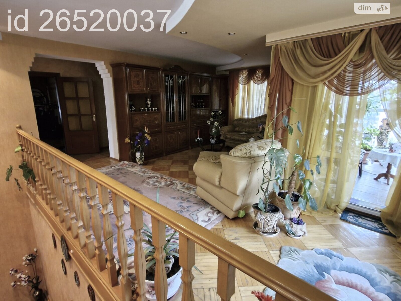 двухэтажный дом с гаражом, 340 кв. м, кирпич. Продажа в Малютянке фото 1