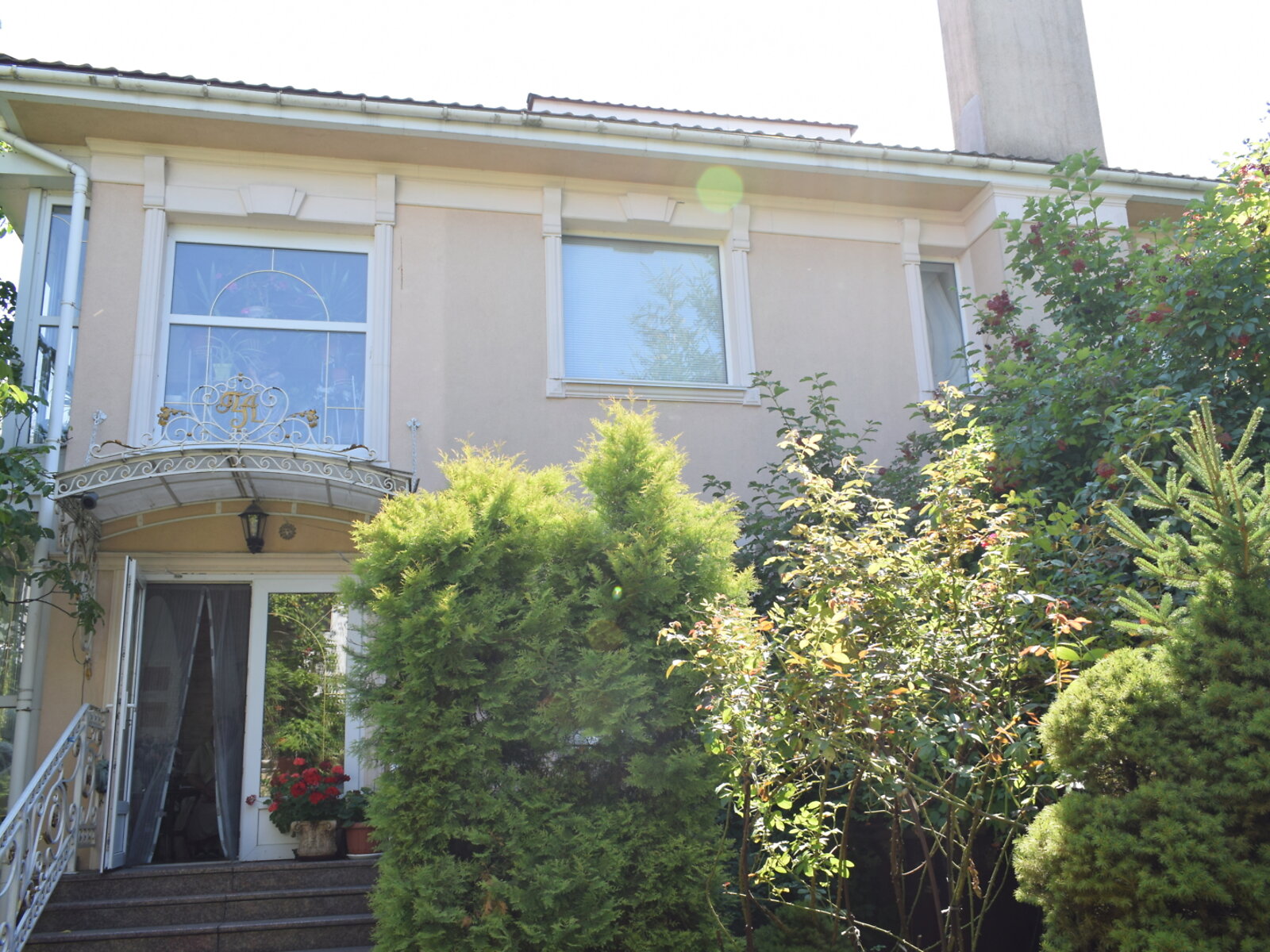 двоповерховий будинок з гаражем, 340 кв. м, цегла. Продаж у Малютянці фото 1 двоповерховий будинок з гаражем, 340 кв. м, цегла. Продаж у Малютянці фото 1