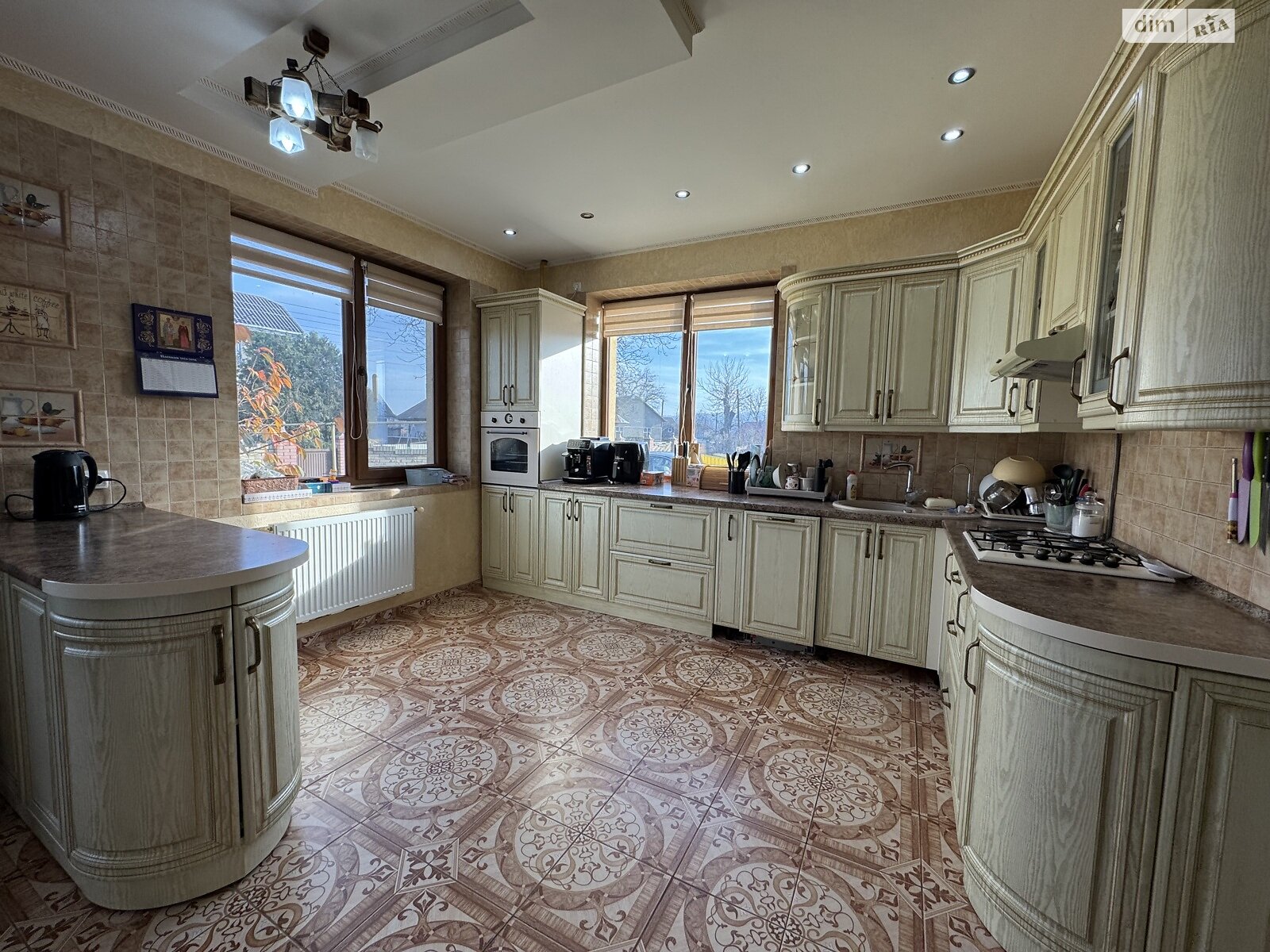 двоповерховий будинок з балконом, 395 кв. м, цегла. Продаж у Мамаївцах фото 1