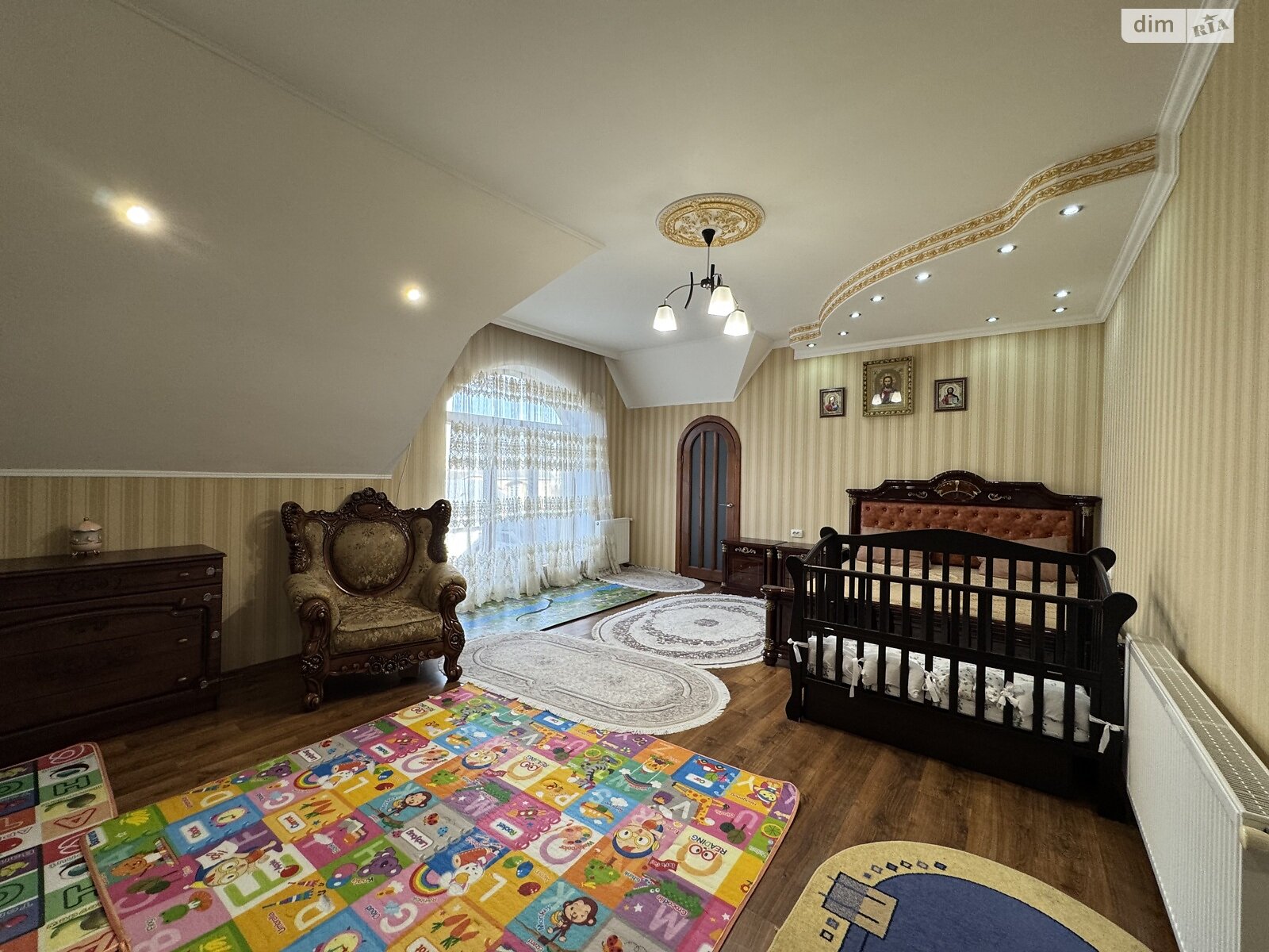 двоповерховий будинок з балконом, 395 кв. м, цегла. Продаж у Мамаївцах фото 1