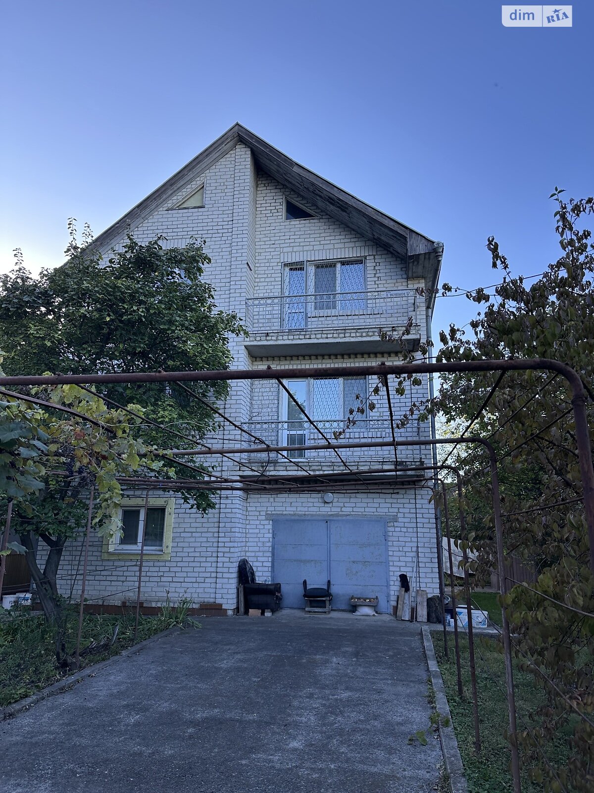 триповерховий будинок з верандою, 153.5 кв. м, цегла силікатна. Продаж у Мархалівці фото 1