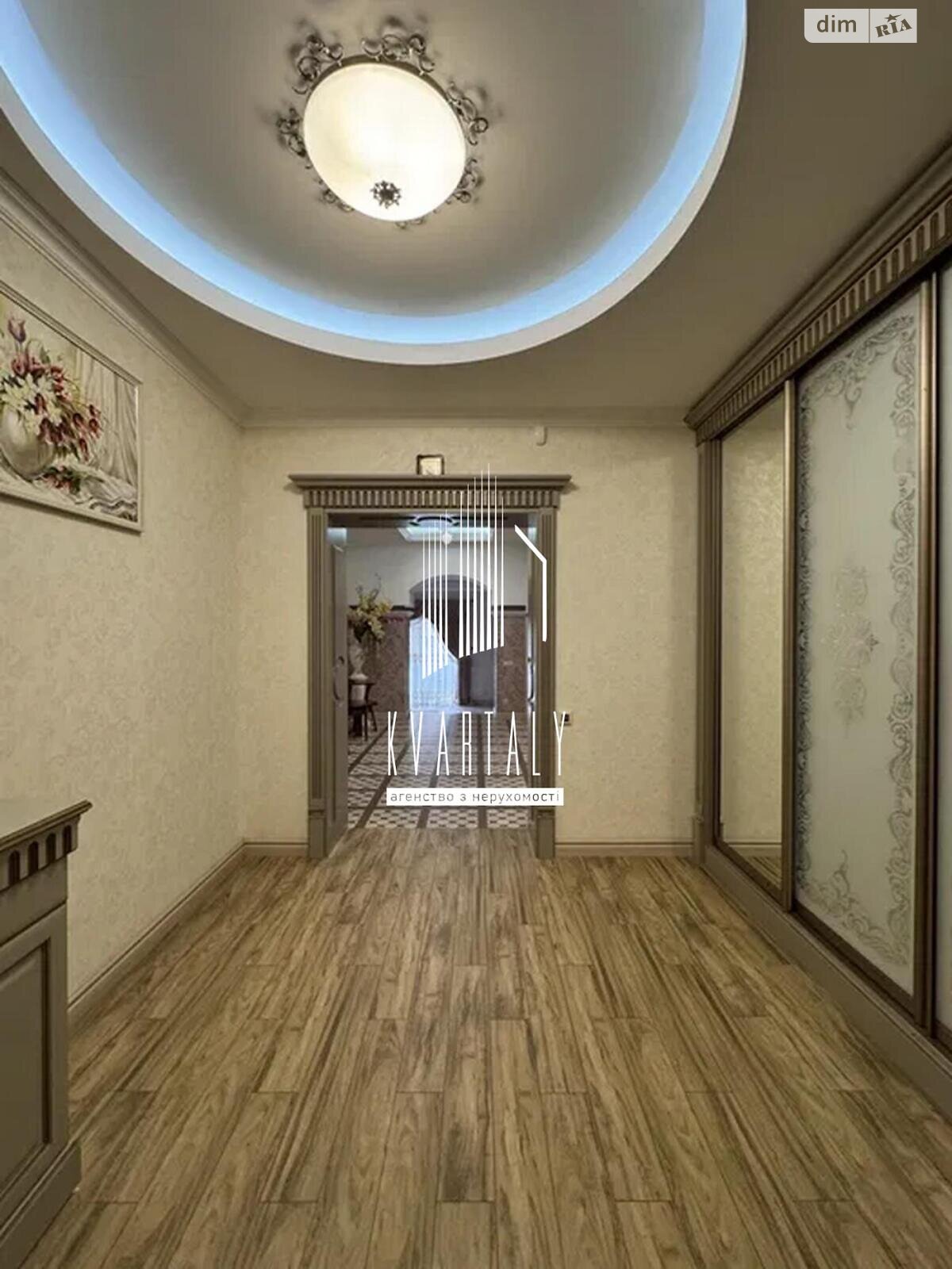 двухэтажный дом с гаражом, 324.5 кв. м, шлакоблок. Продажа в Мархалевке фото 1