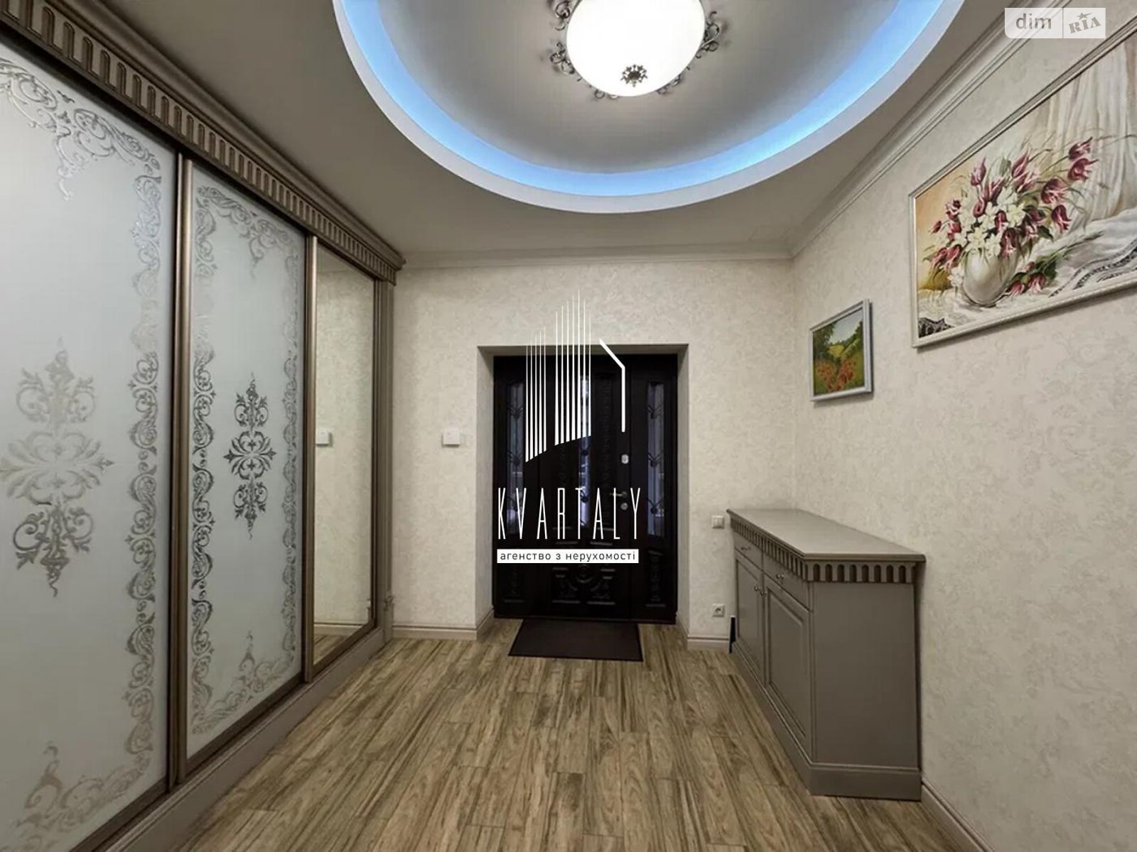 двухэтажный дом с гаражом, 324.5 кв. м, шлакоблок. Продажа в Мархалевке фото 1