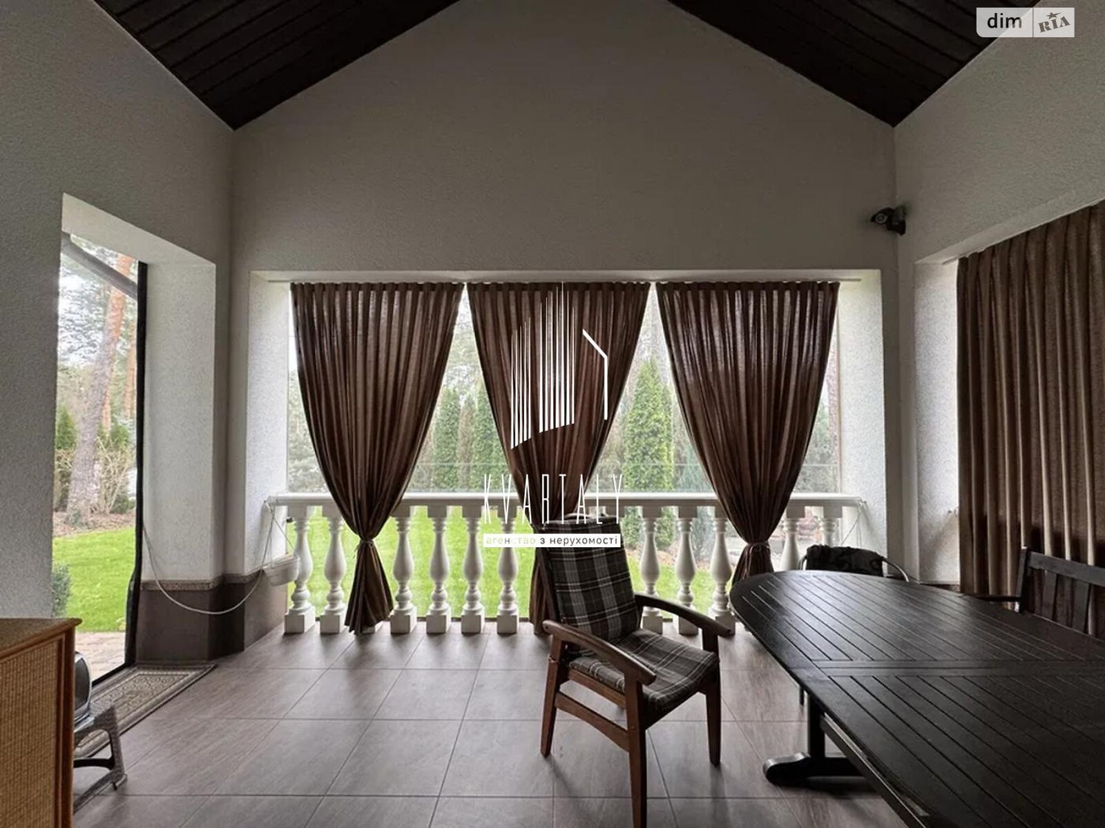 двухэтажный дом с гаражом, 324.5 кв. м, шлакоблок. Продажа в Мархалевке фото 1