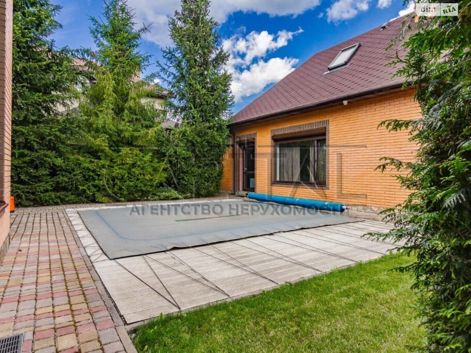 двухэтажный дом, 212 кв. м, кирпич. Продажа в Мархалевке фото 1 двухэтажный дом, 212 кв. м, кирпич. Продажа в Мархалевке фото 1