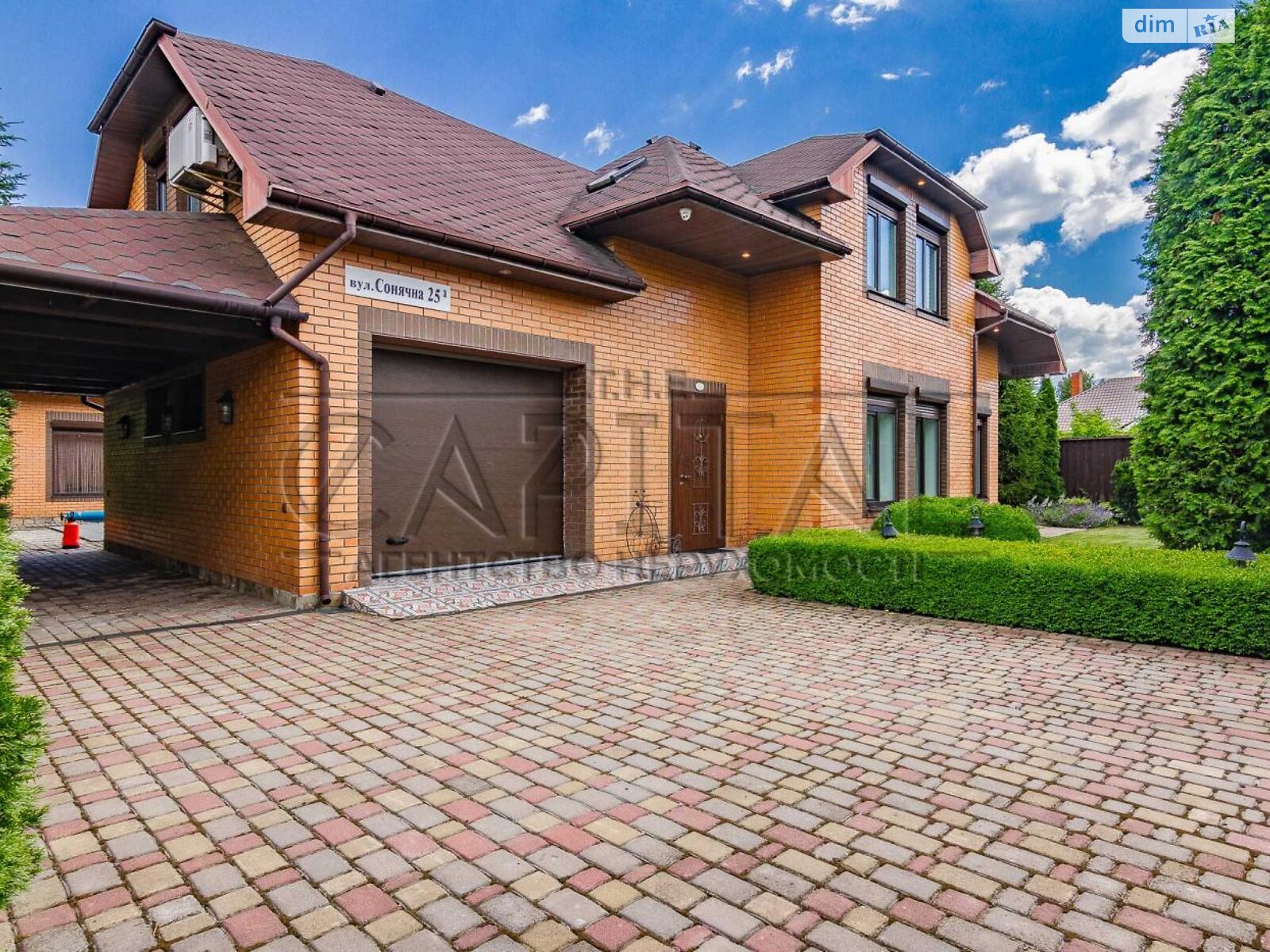 двоповерховий будинок з опаленням, 218 кв. м, цегла. Продаж у Мархалівці фото 1 двоповерховий будинок з опаленням, 218 кв. м, цегла. Продаж у Мархалівці фото 1