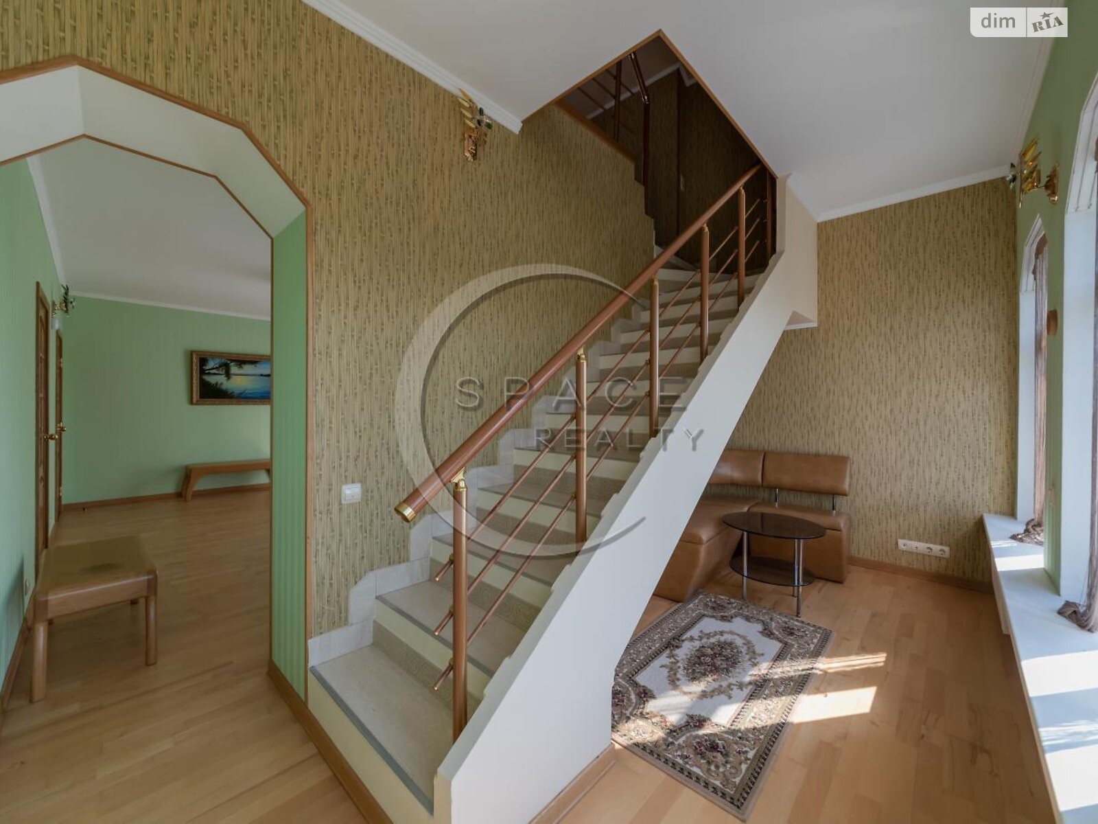 трехэтажный дом с гаражом, 460.5 кв. м, кирпич. Продажа в Мархалевке фото 1 трехэтажный дом с гаражом, 460.5 кв. м, кирпич. Продажа в Мархалевке фото 1
