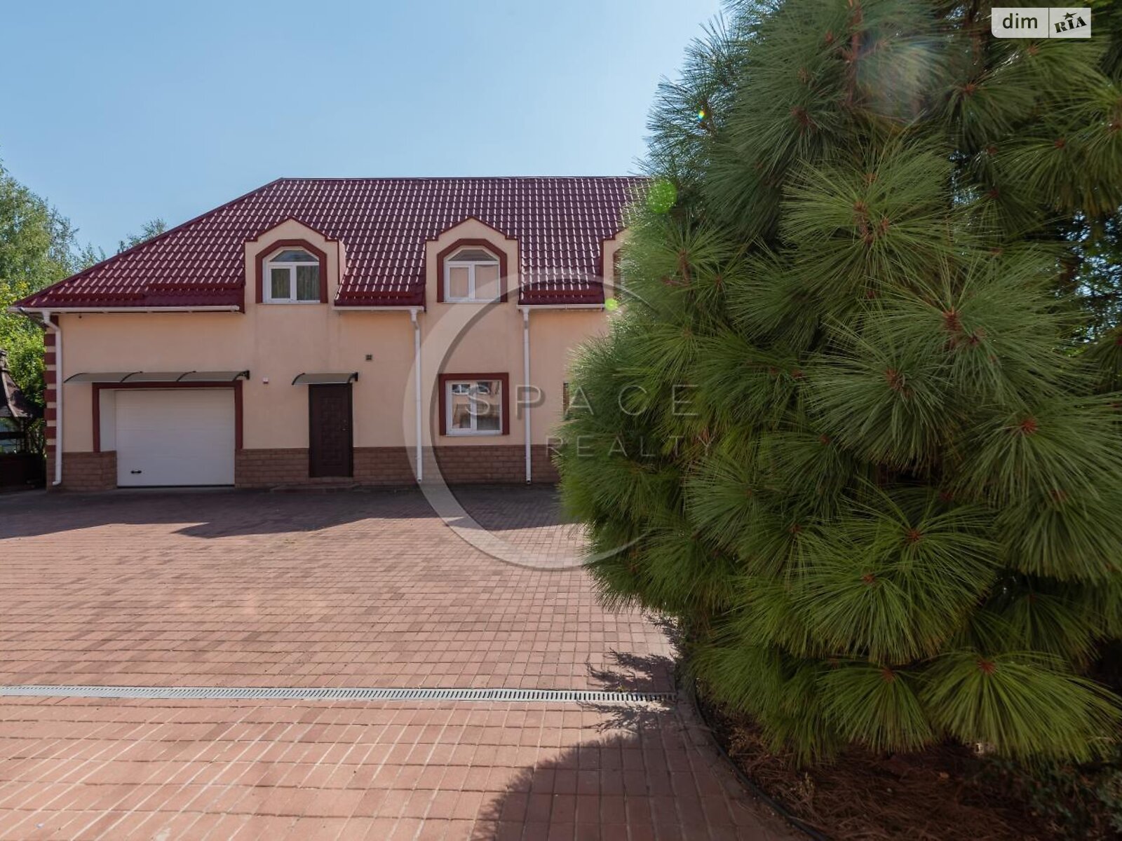 трехэтажный дом с гаражом, 460.5 кв. м, кирпич. Продажа в Мархалевке фото 1 трехэтажный дом с гаражом, 460.5 кв. м, кирпич. Продажа в Мархалевке фото 1