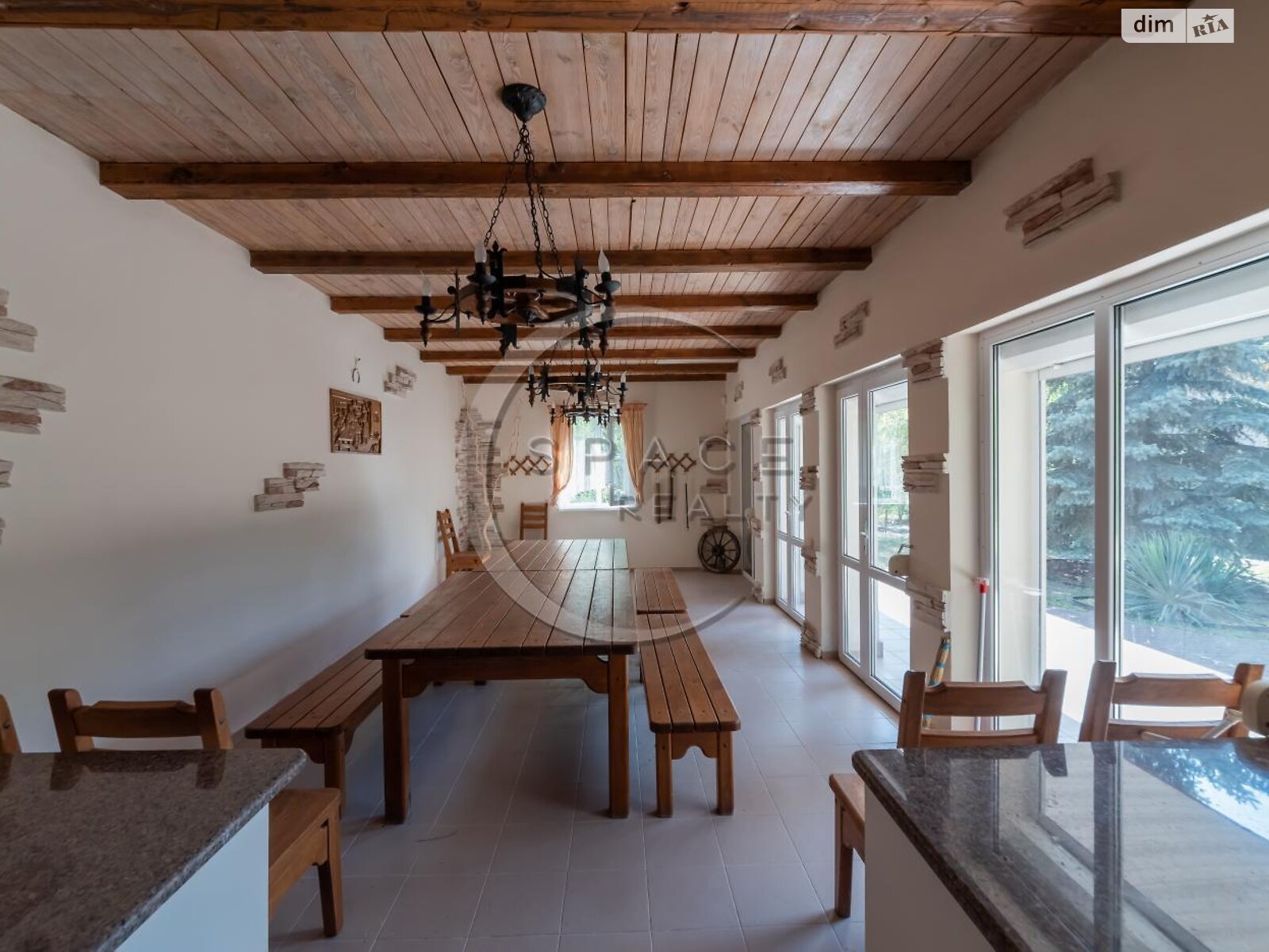 трехэтажный дом с гаражом, 460.5 кв. м, кирпич. Продажа в Мархалевке фото 1 трехэтажный дом с гаражом, 460.5 кв. м, кирпич. Продажа в Мархалевке фото 1