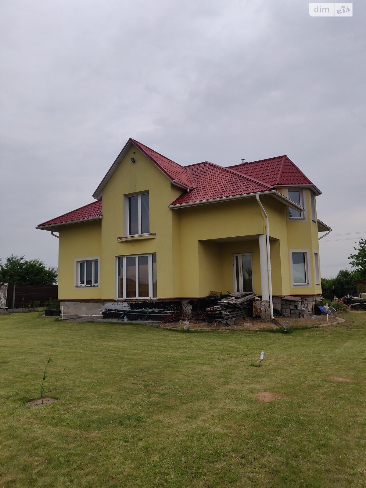 двоповерховий будинок з гаражем, 300 кв. м, цегла. Продаж у Мартусівці фото 1 двоповерховий будинок з гаражем, 300 кв. м, цегла. Продаж у Мартусівці фото 1