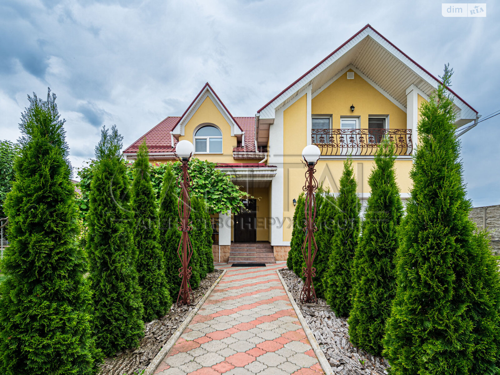 двухэтажный дом с отоплением, 292.5 кв. м, кирпич. Продажа в Мартусовке фото 1 двухэтажный дом с отоплением, 292.5 кв. м, кирпич. Продажа в Мартусовке фото 1