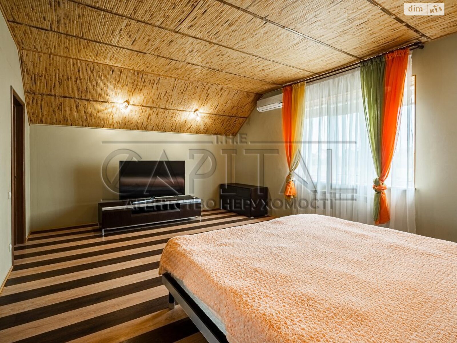 двоповерховий будинок з опаленням, 292.5 кв. м, цегла. Продаж у Мартусівці фото 1 двоповерховий будинок з опаленням, 292.5 кв. м, цегла. Продаж у Мартусівці фото 1