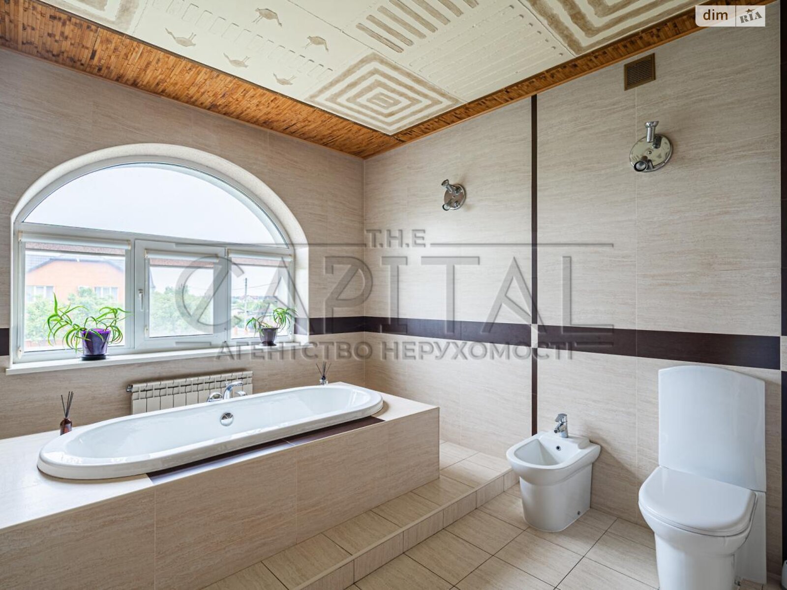 двоповерховий будинок з опаленням, 292.5 кв. м, цегла. Продаж у Мартусівці фото 1 двоповерховий будинок з опаленням, 292.5 кв. м, цегла. Продаж у Мартусівці фото 1