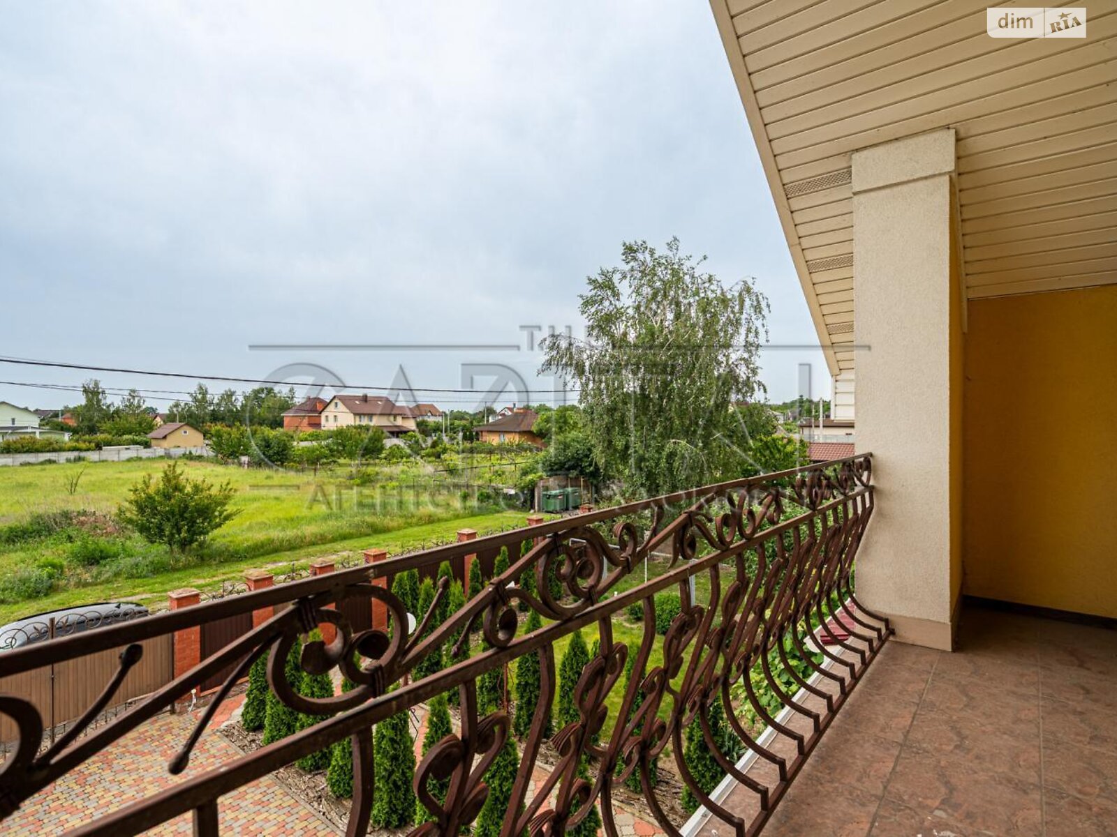 двоповерховий будинок з опаленням, 292.5 кв. м, цегла. Продаж у Мартусівці фото 1 двоповерховий будинок з опаленням, 292.5 кв. м, цегла. Продаж у Мартусівці фото 1