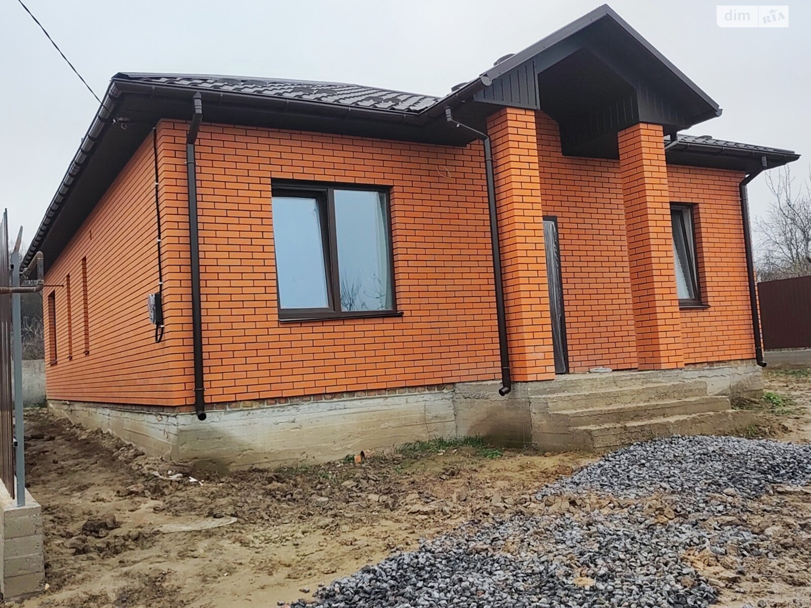 одноэтажный дом, 105 кв. м, кирпич. Продажа в Майдане-Чапельском фото 1