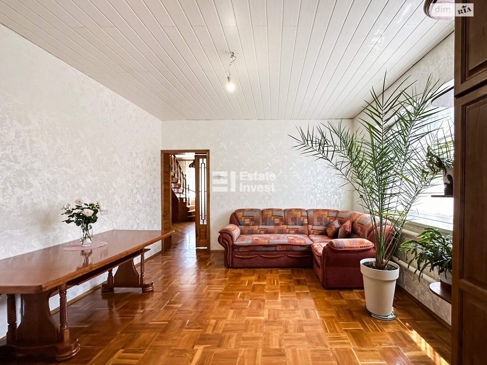 двоповерховий будинок з гаражем, 220 кв. м, цегла. Продаж у Мерефі фото 1 двоповерховий будинок з гаражем, 220 кв. м, цегла. Продаж у Мерефі фото 1