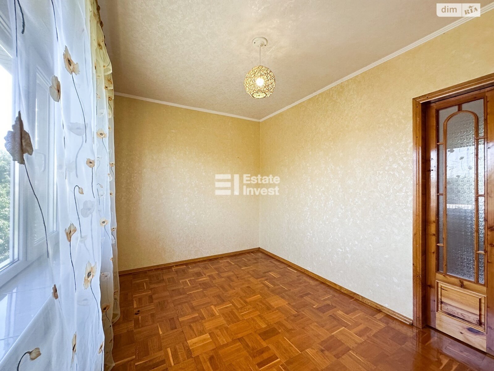 двоповерховий будинок з гаражем, 220 кв. м, цегла. Продаж у Мерефі фото 1 двоповерховий будинок з гаражем, 220 кв. м, цегла. Продаж у Мерефі фото 1