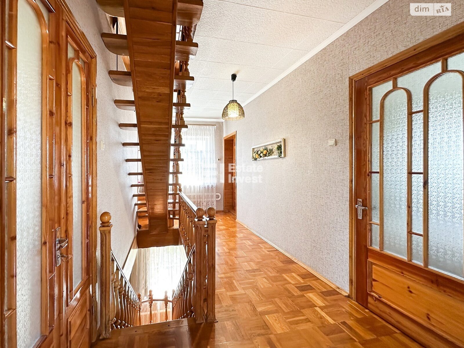 двоповерховий будинок з гаражем, 220 кв. м, цегла. Продаж у Мерефі фото 1 двоповерховий будинок з гаражем, 220 кв. м, цегла. Продаж у Мерефі фото 1
