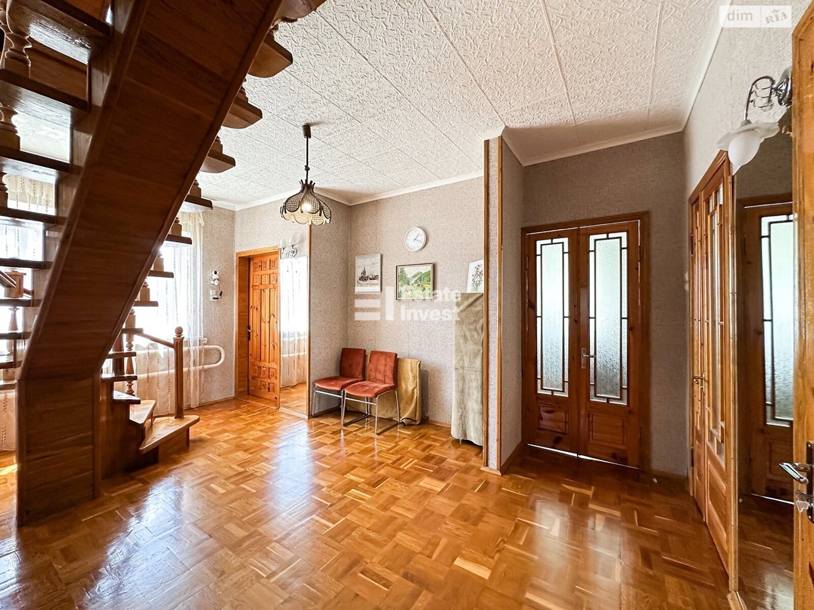 двоповерховий будинок з гаражем, 220 кв. м, цегла. Продаж у Мерефі фото 1 двоповерховий будинок з гаражем, 220 кв. м, цегла. Продаж у Мерефі фото 1