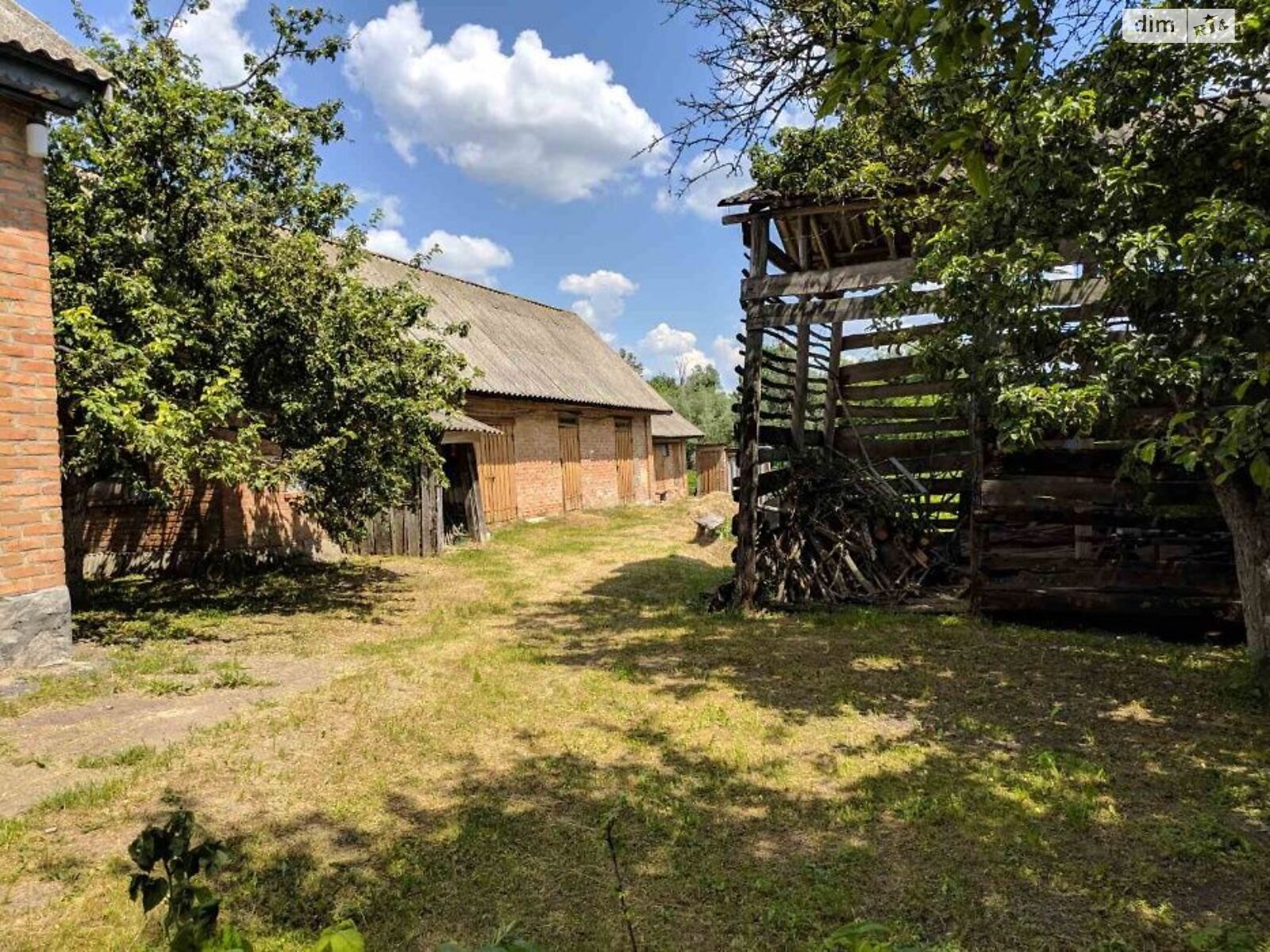 одноэтажный дом с гаражом, 87.5 кв. м, кирпич. Продажа в Мгаре фото 1 одноэтажный дом с гаражом, 87.5 кв. м, кирпич. Продажа в Мгаре фото 1