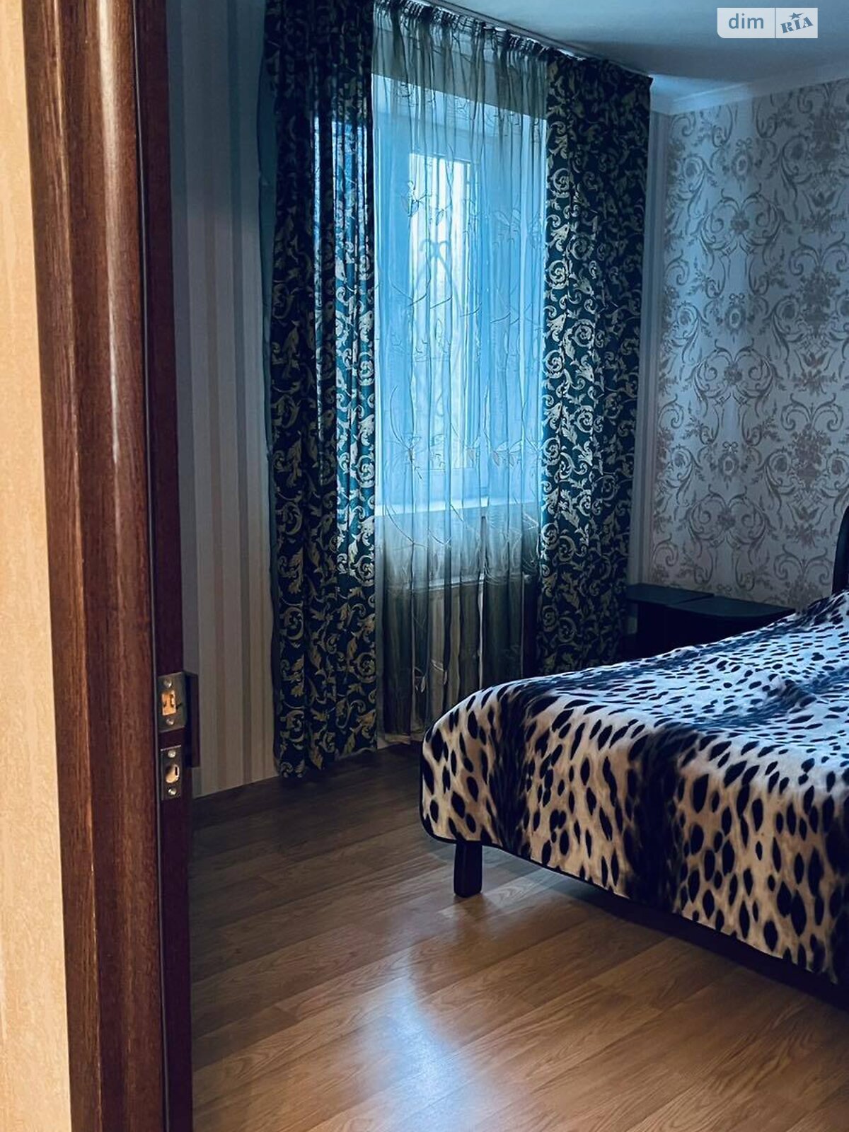 трехэтажный дом с верандой, 150.3 кв. м, кирпич. Продажа в Михайловке-Рубежовке фото 1