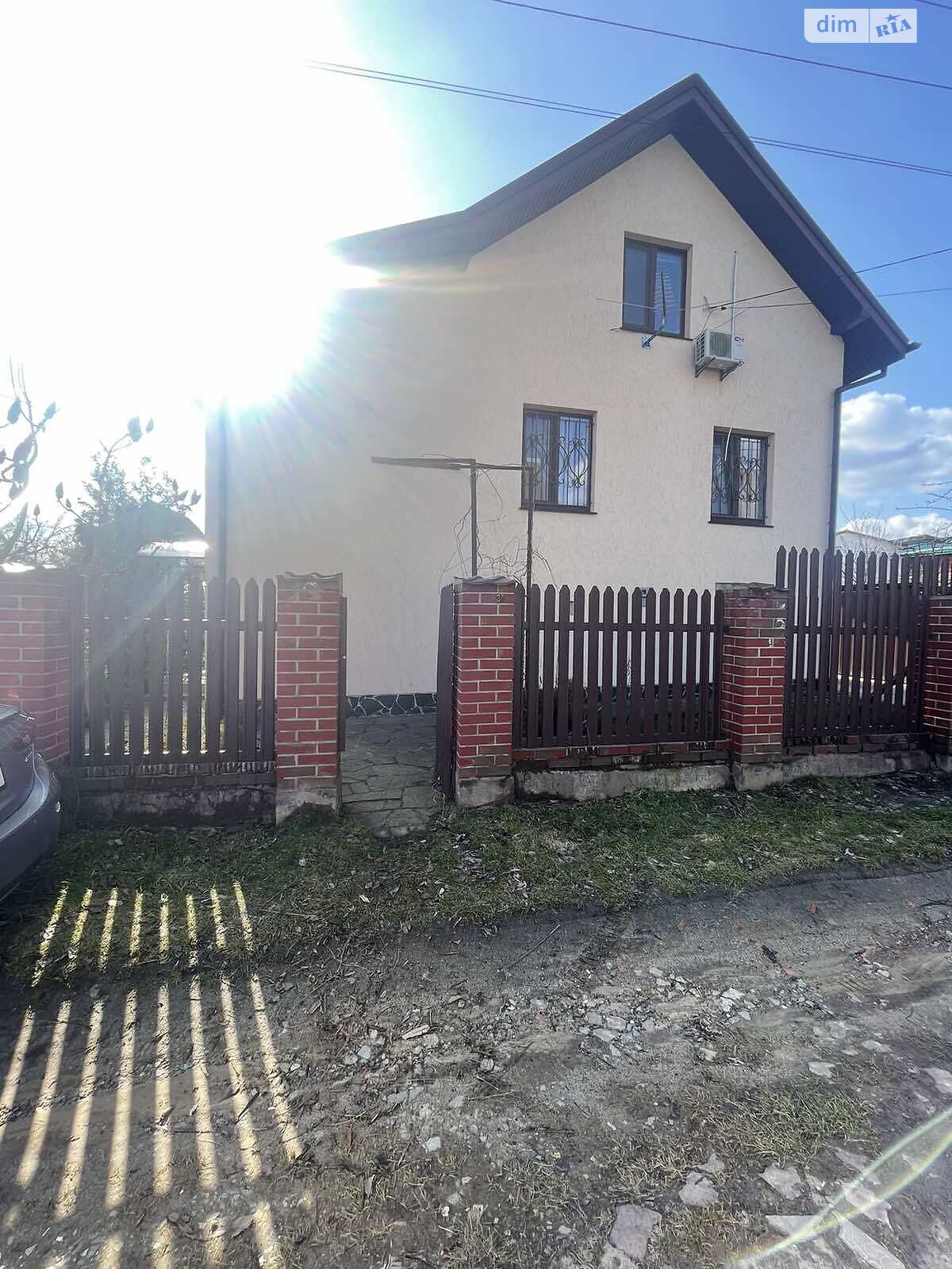 трехэтажный дом с верандой, 150.3 кв. м, кирпич. Продажа в Михайловке-Рубежовке фото 1