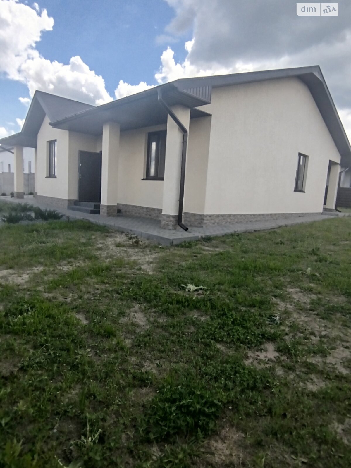 одноэтажный дом с верандой, 100 кв. м, керамический блок. Продажа в Михайловке-Рубежовке фото 1 одноэтажный дом с верандой, 100 кв. м, керамический блок. Продажа в Михайловке-Рубежовке фото 1