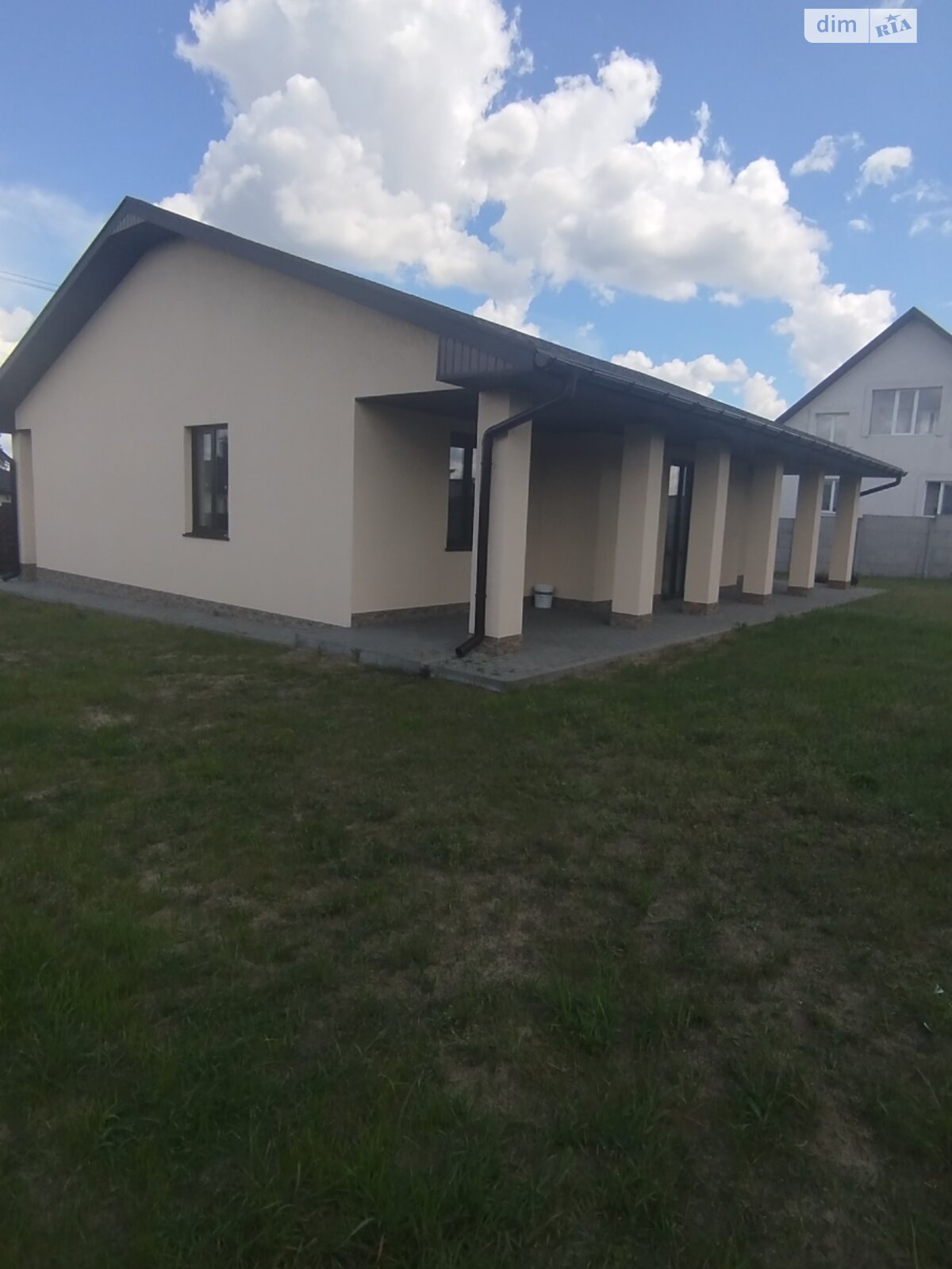 одноэтажный дом с верандой, 100 кв. м, керамический блок. Продажа в Михайловке-Рубежовке фото 1 одноэтажный дом с верандой, 100 кв. м, керамический блок. Продажа в Михайловке-Рубежовке фото 1
