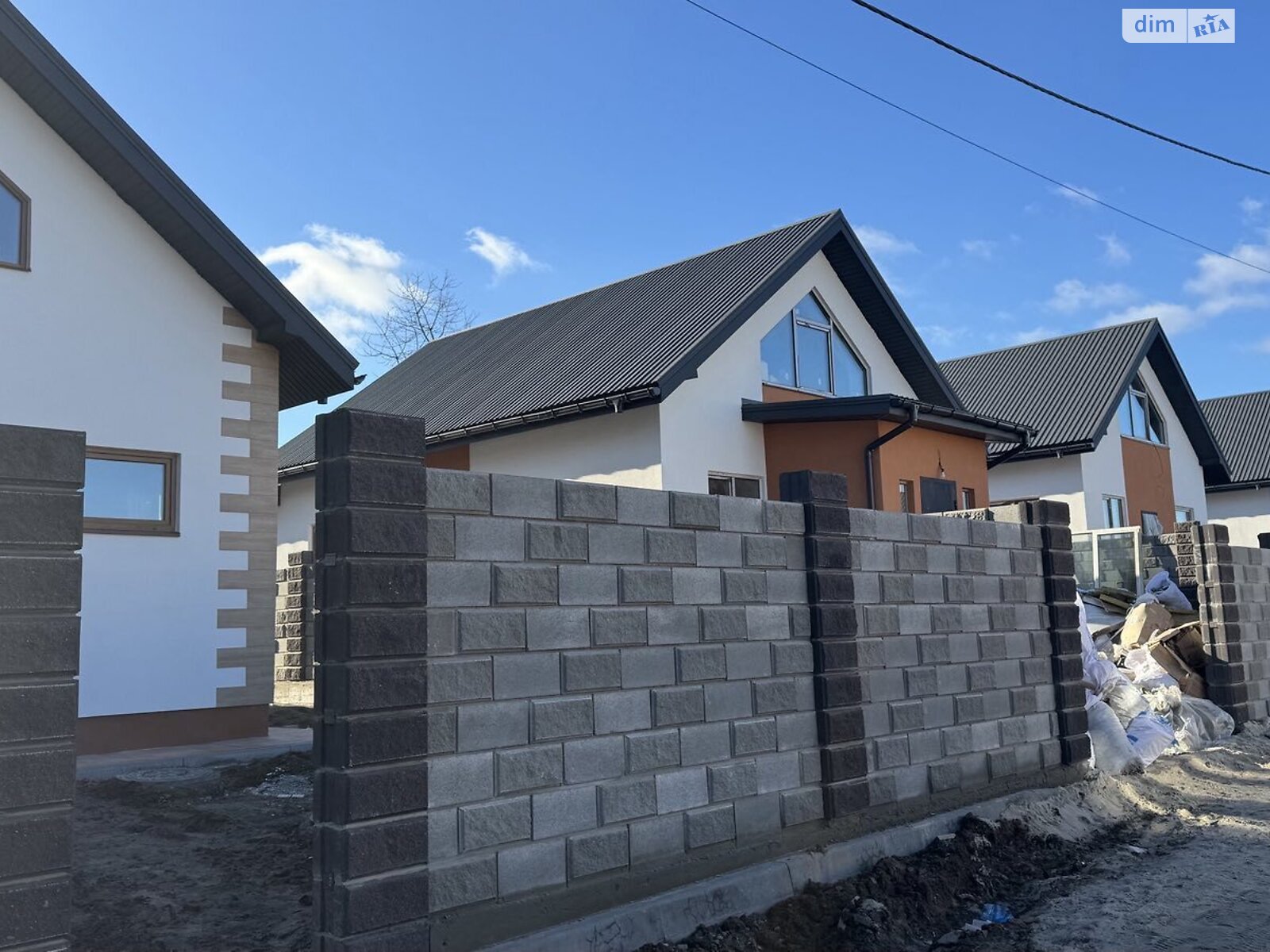 двоповерховий будинок з опаленням, 120 кв. м, цегла. Продаж у Михайлівці-Рубежівці фото 1 двоповерховий будинок з опаленням, 120 кв. м, цегла. Продаж у Михайлівці-Рубежівці фото 1