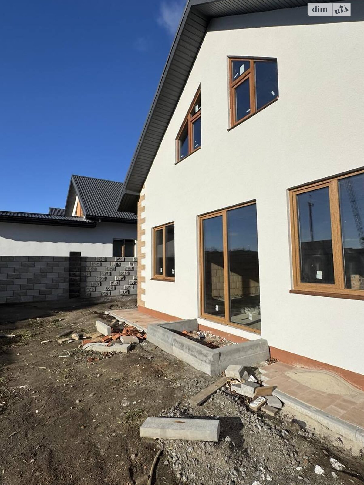 двоповерховий будинок з опаленням, 120 кв. м, цегла. Продаж у Михайлівці-Рубежівці фото 1 двоповерховий будинок з опаленням, 120 кв. м, цегла. Продаж у Михайлівці-Рубежівці фото 1