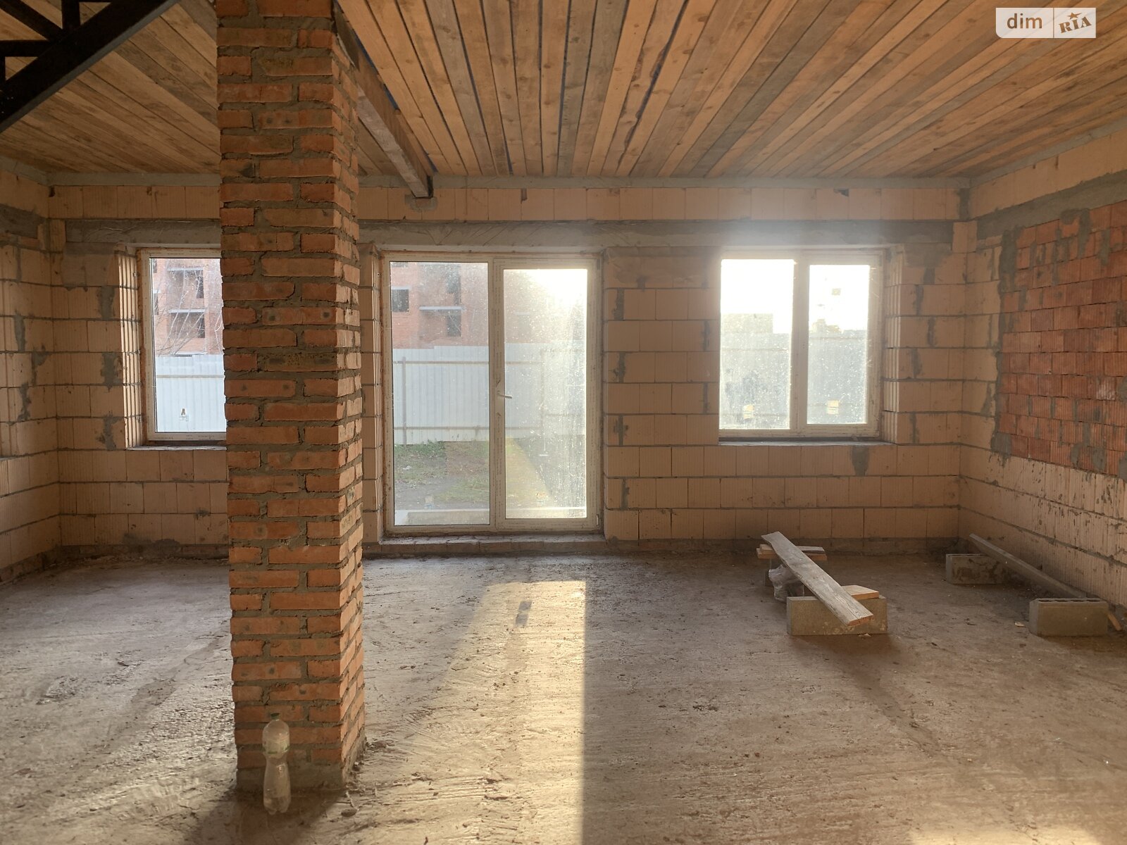 двухэтажный дом с отоплением, 120 кв. м, кирпич. Продажа в Михайловке-Рубежовке фото 1 двухэтажный дом с отоплением, 120 кв. м, кирпич. Продажа в Михайловке-Рубежовке фото 1