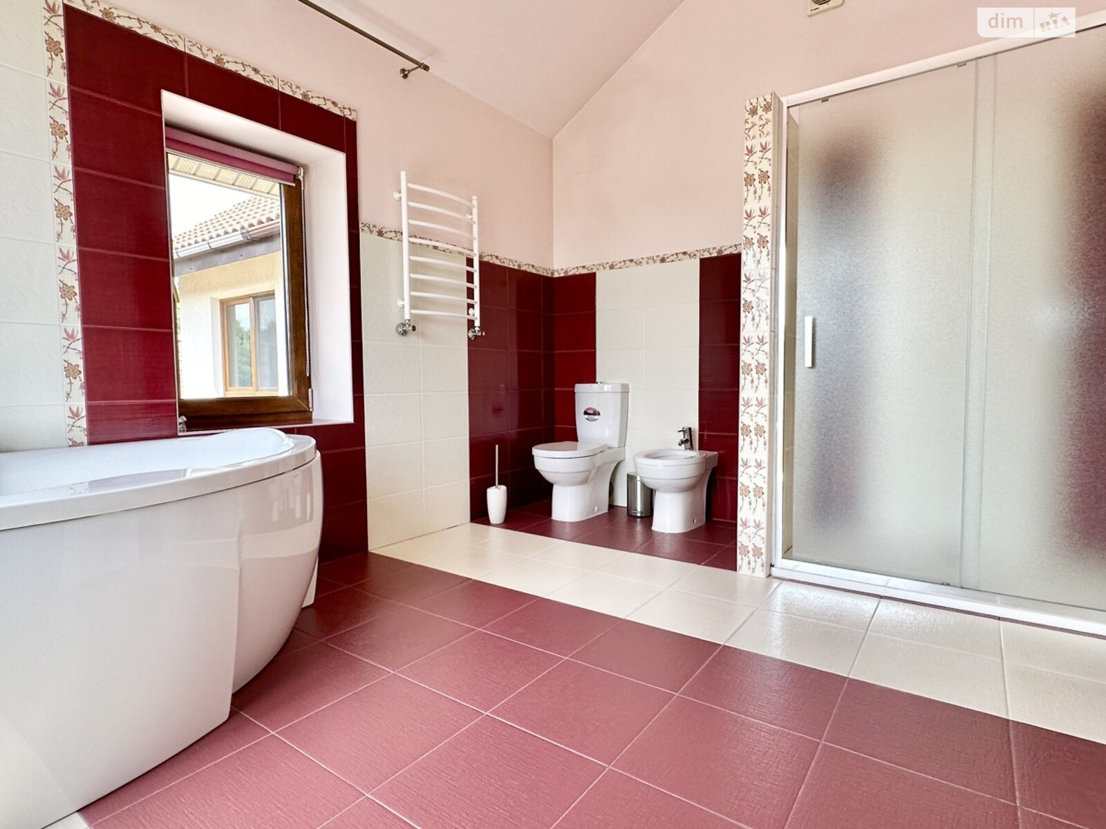 двоповерховий будинок з гаражем, 367 кв. м, газобетон. Продаж у Михайлівці-Рубежівці фото 1 двоповерховий будинок з гаражем, 367 кв. м, газобетон. Продаж у Михайлівці-Рубежівці фото 1