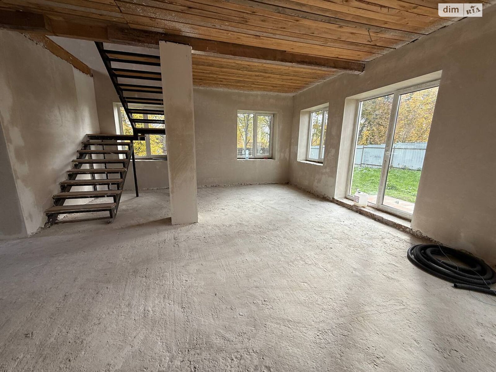 двухэтажный дом, 120 кв. м, кирпич. Продажа в Михайловке-Рубежовке фото 1