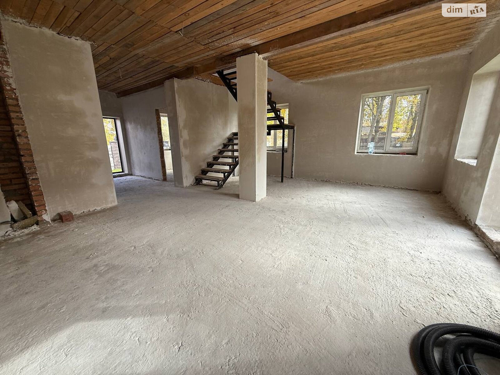 двухэтажный дом, 120 кв. м, кирпич. Продажа в Михайловке-Рубежовке фото 1