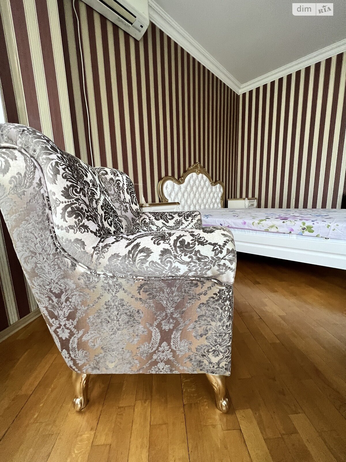 двухэтажный дом с верандой, 301.8 кв. м, кирпич. Продажа в Михайловке-Рубежовке фото 1 двухэтажный дом с верандой, 301.8 кв. м, кирпич. Продажа в Михайловке-Рубежовке фото 1