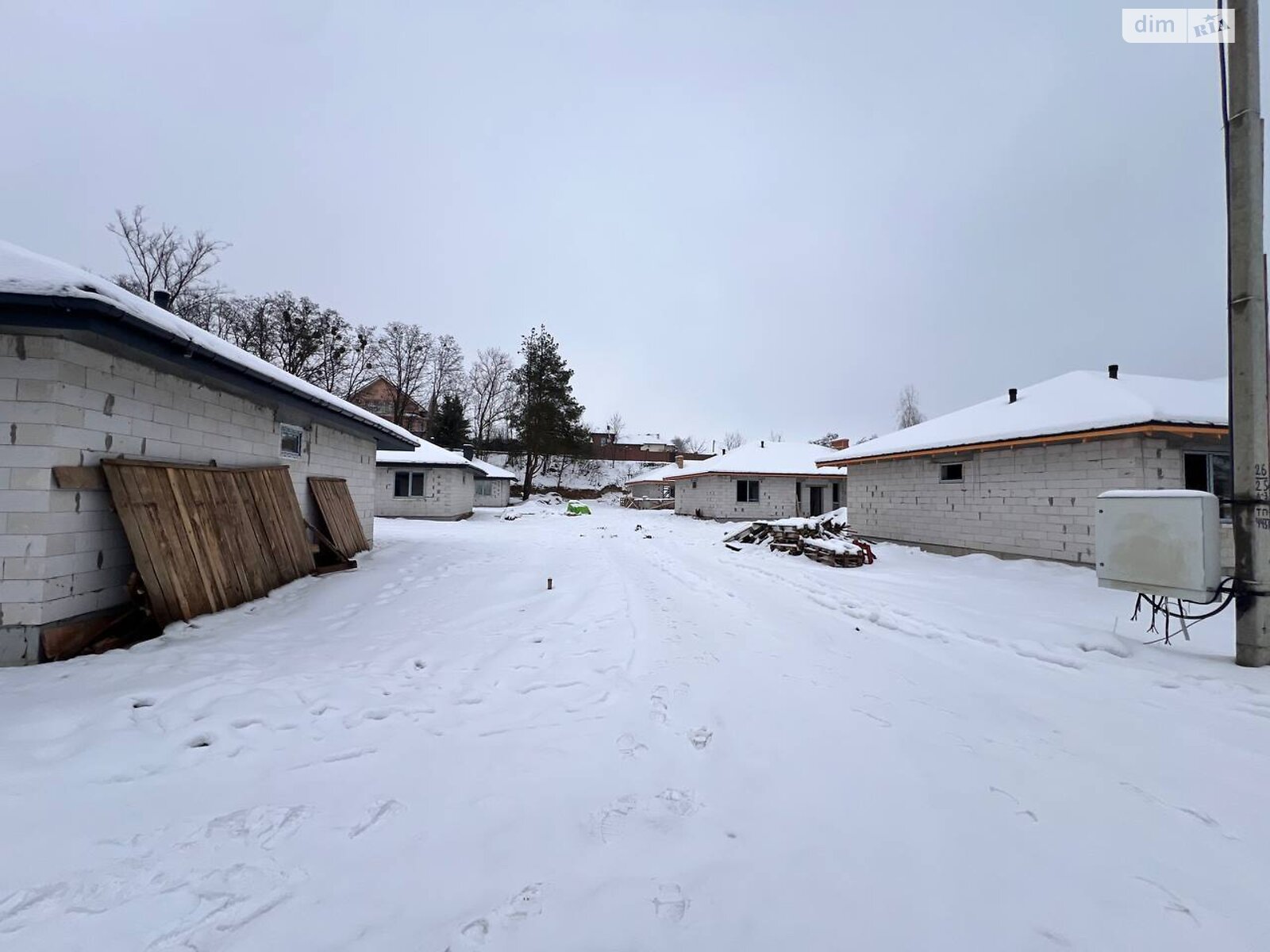 одноэтажный дом, 111 кв. м, кирпич. Продажа в Михайловке-Рубежовке фото 1